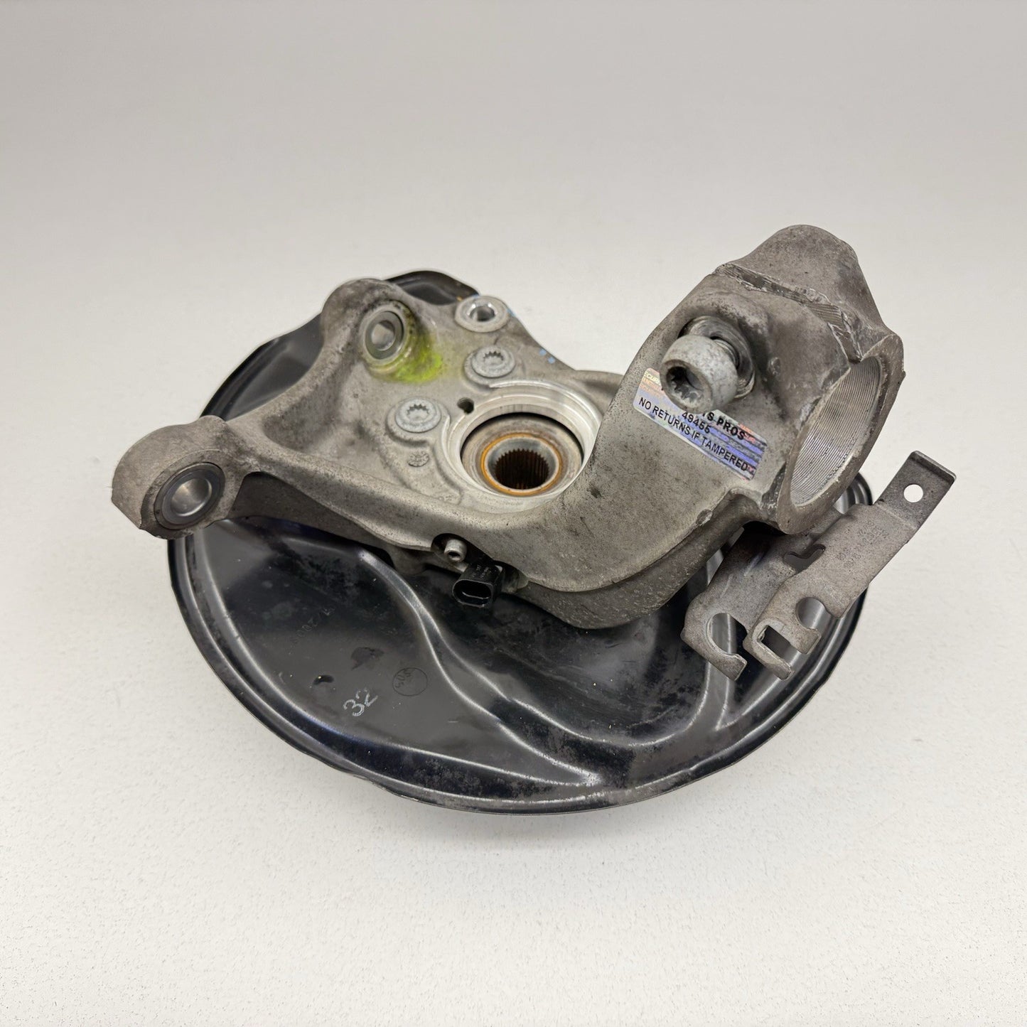 08-15 Audi TT Passenger Right Front Wheel Spindle Knuckle Hub Bearing OEM