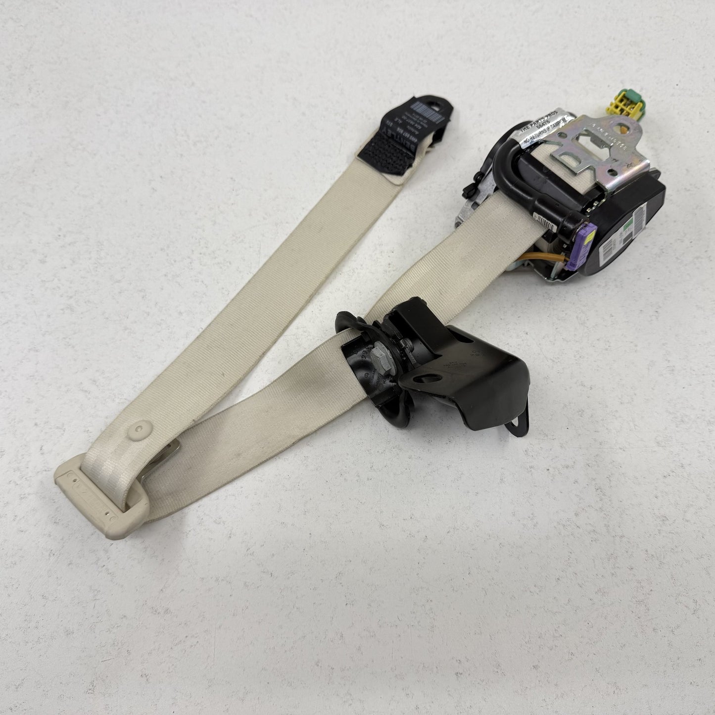 2014-2018 Bentley Flying Spur Right Rear Seatbelt Seat Belt Retractor OEM