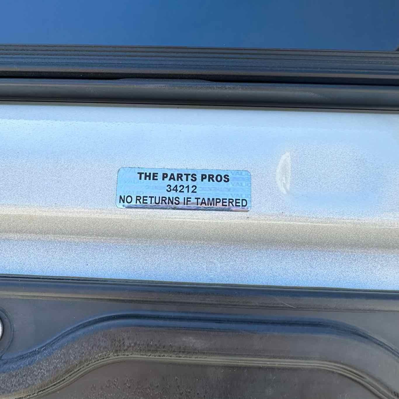 13-16 MERCEDES GL350 X166 DRIVER LEFT FRONT DOOR COMPLETE WITH GLASS WHITE OEM