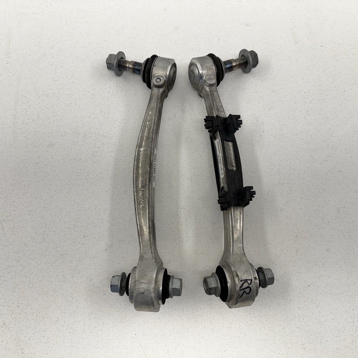 BMW F80 F82 M3 M4 Passenger Right Rear Control Arm Suspension Set OEM