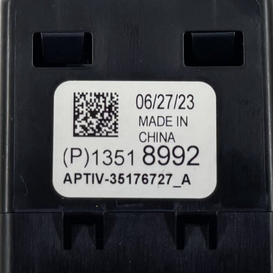 22-24 CADILLAC CT5 V BLACKWING CENTER CONSOLE USB PORT SOCKET 13518992 OEM