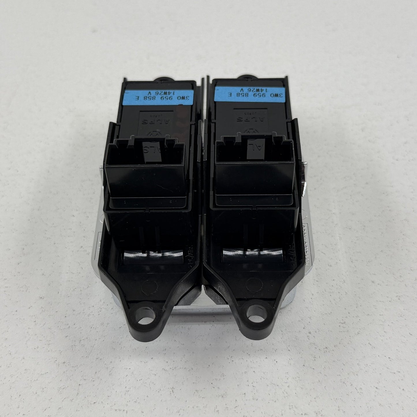14-18 Bentley Flying Spur Rear Door Window Switch Left Or Right 3W0959858E OEM