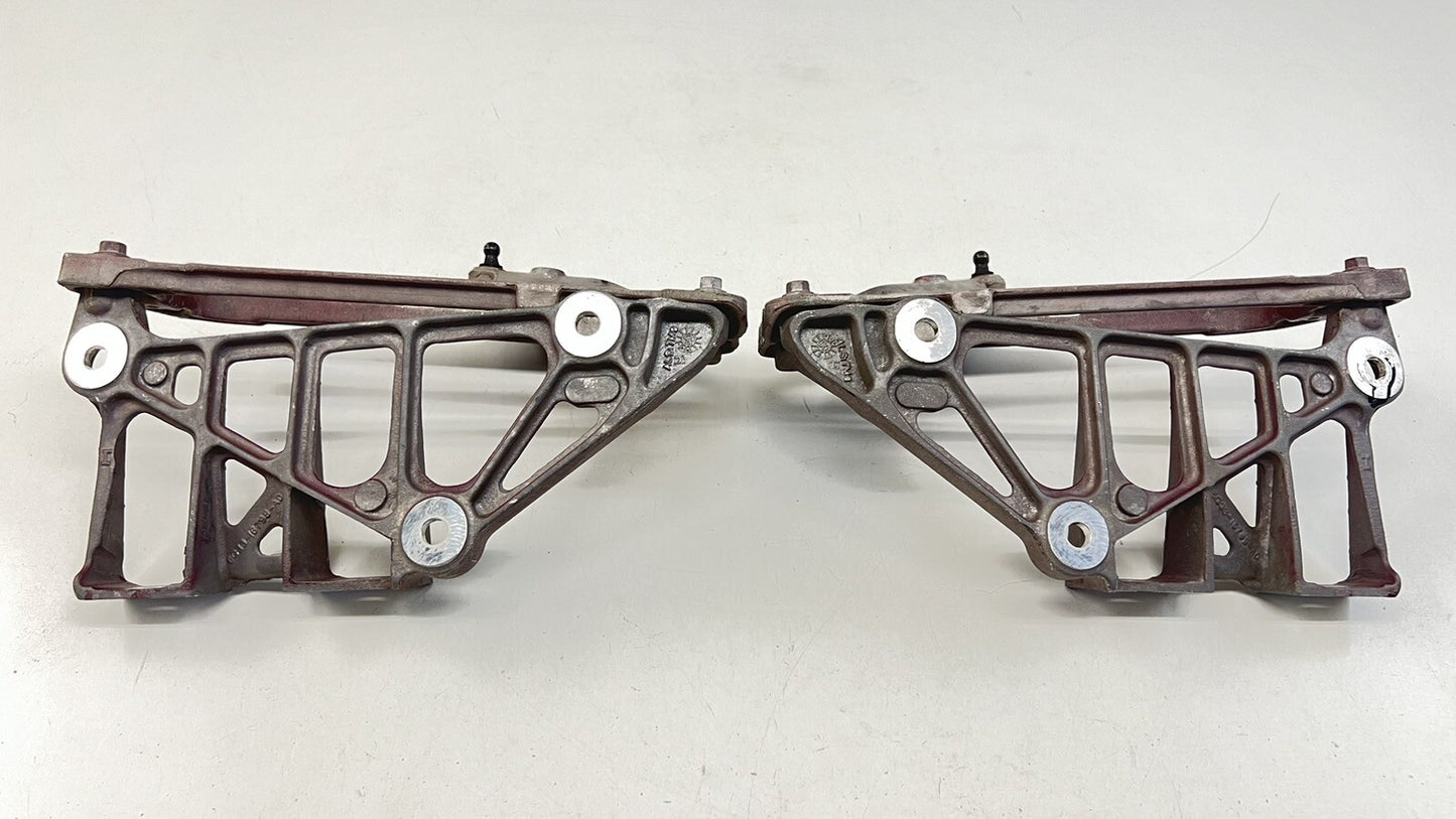 07-17 ASTON MARTIN VANTAGE FRONT HOOD HINGE MOUNT SUPPORT BRACKET PAIR OEM
