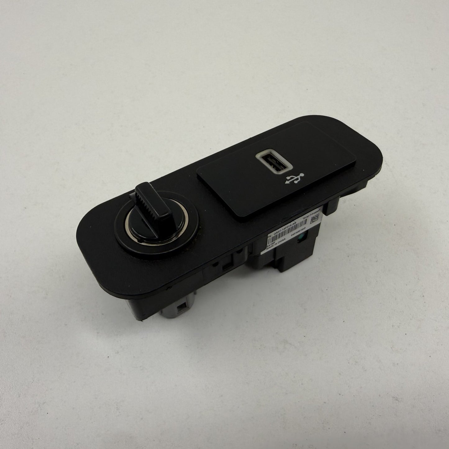 2015-2023 Ford Mustang Rear Center Console USB Charge Port GR3T-14F014-AB OEM