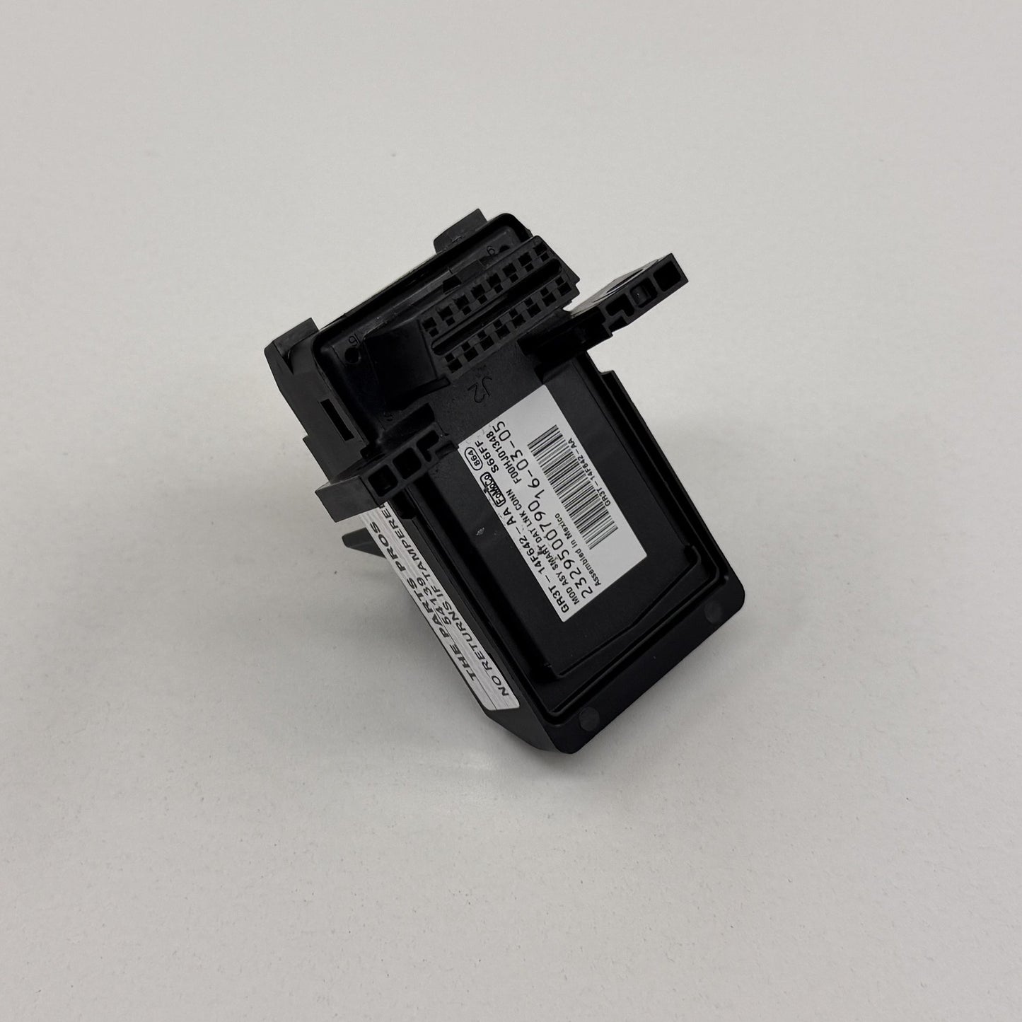 2015-2017 Ford Mustang Smart Data Link Gateway Control Module GR3T-14F642-AA OEM