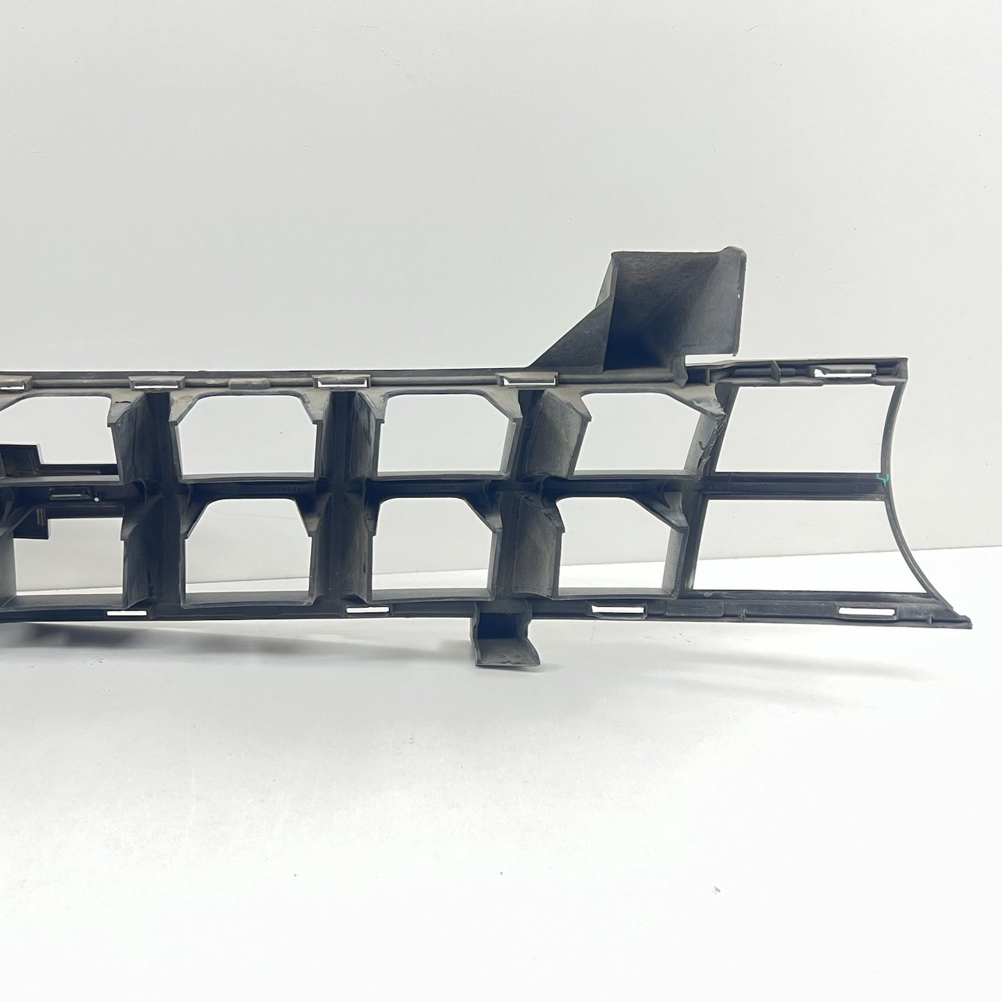10-13 CHEVROLET CAMARO SS FRONT BUMPER UPPER GRILLE GRILL TRIM 92242526 OEM