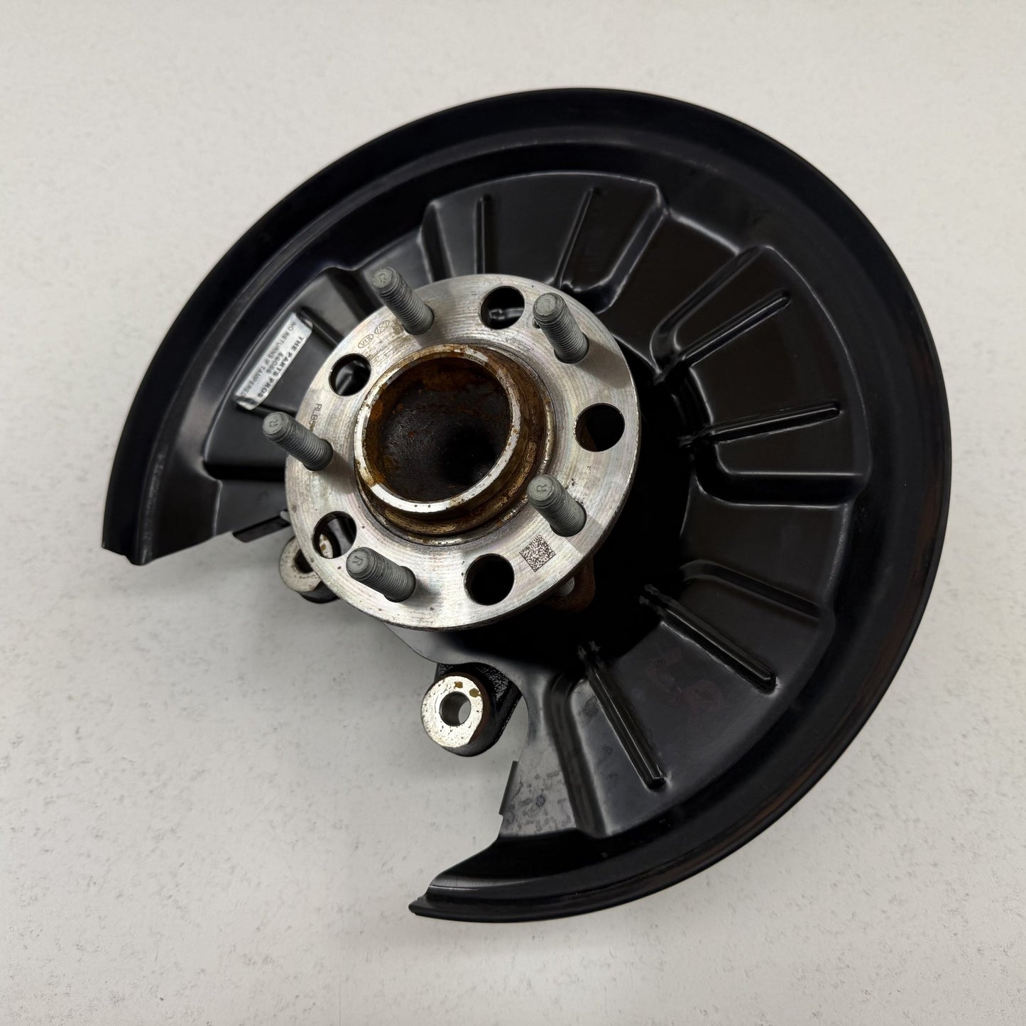 2022-2026 Hyundai Elantra N Left Rear Spindle Knuckle Hub Wheel Bearing OEM
