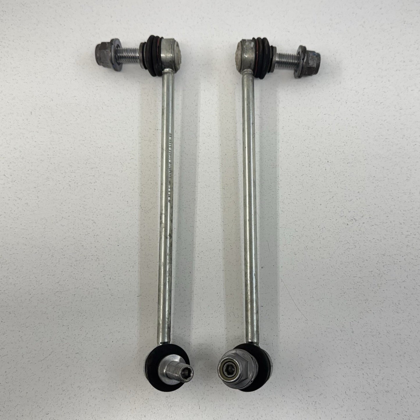 16-24 Chevrolet Camaro Front Stabilizer Sway Bar End Link Pair Left & Right OEM