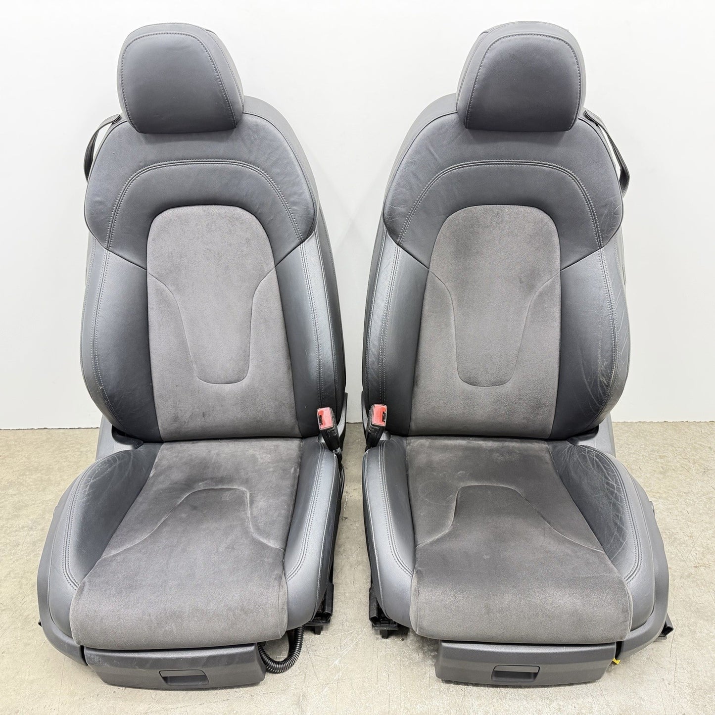 08-15 Audi TT Front Bucket Recaro Power Seat Pair Leather Suede OEM