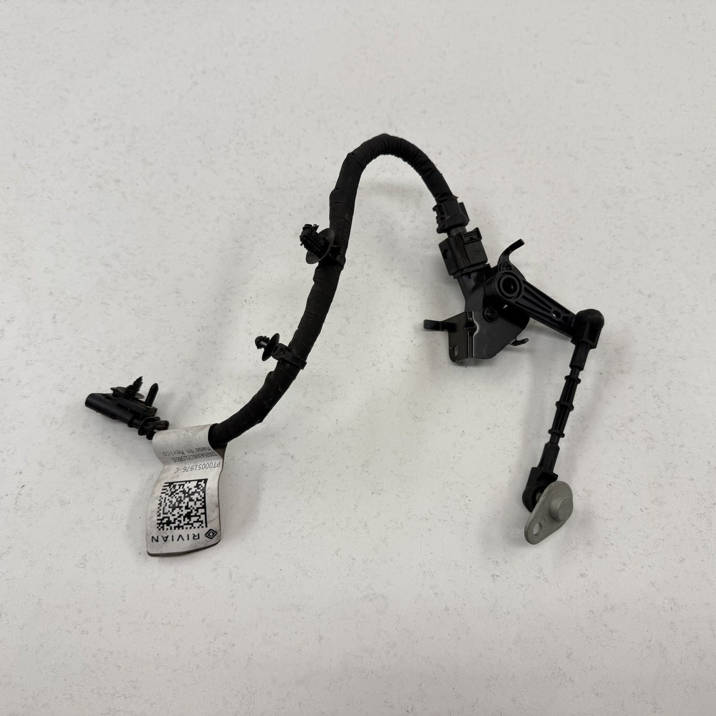 2022-2024 Rivian R1S R1T Left Front Suspension Ride Height Level Sensor OEM