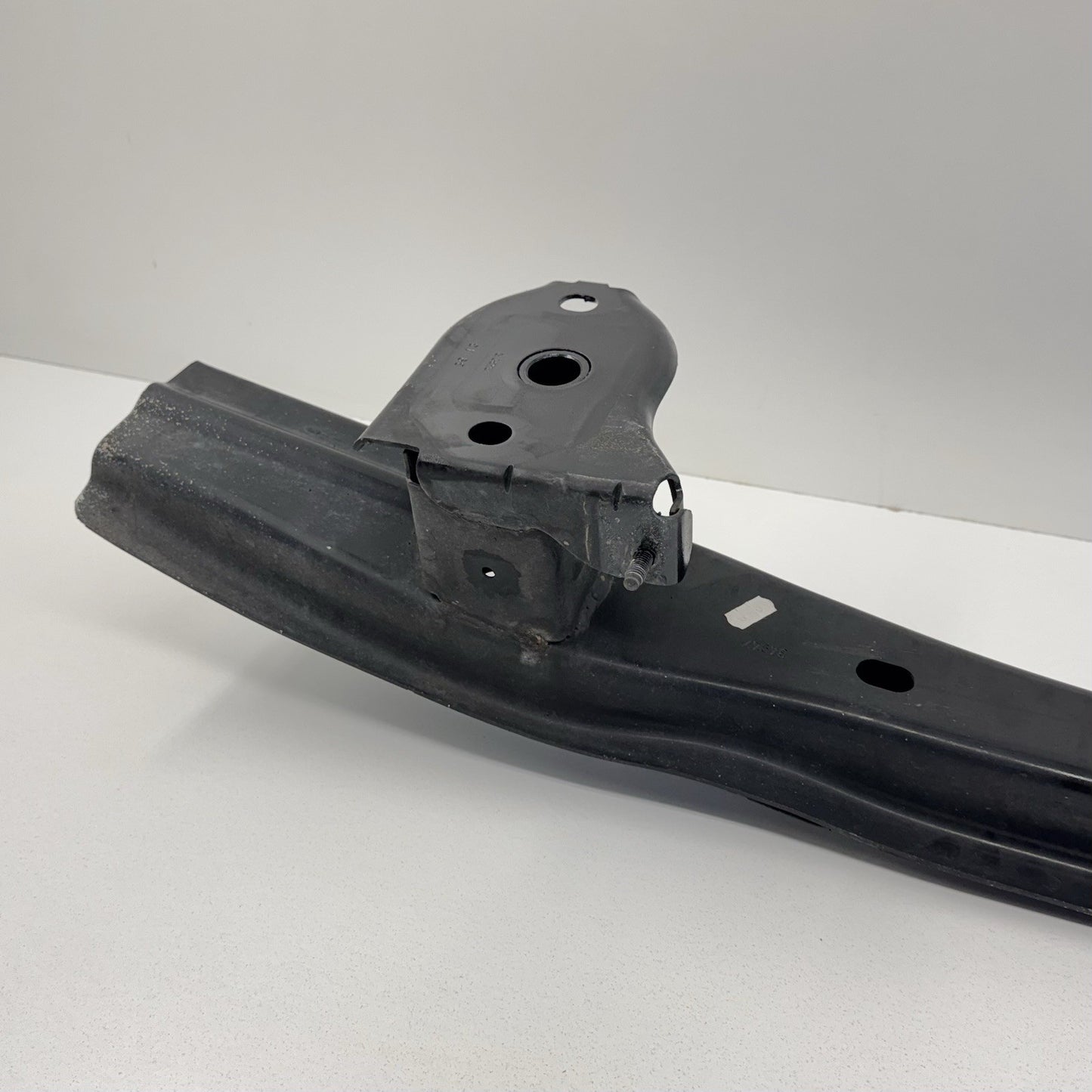 11-16 BMW M5 528 550 F10 Rear Reinforcement Bar Crash Impact Absorber Beam OEM