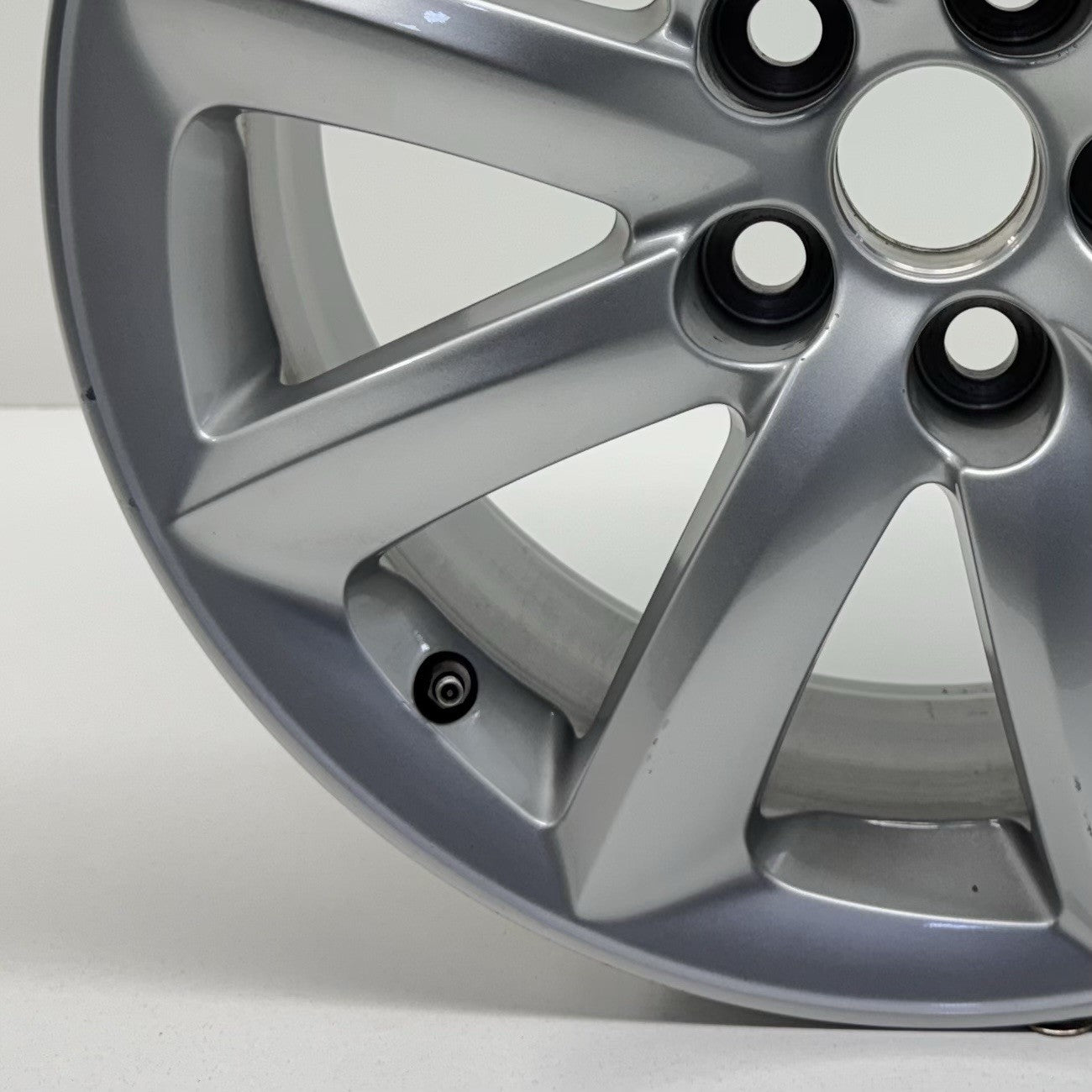 07-09 Lexus LS460 Wheel Rim 18x7.5 +32 Offset Silver 42611-50730 Factory OEM