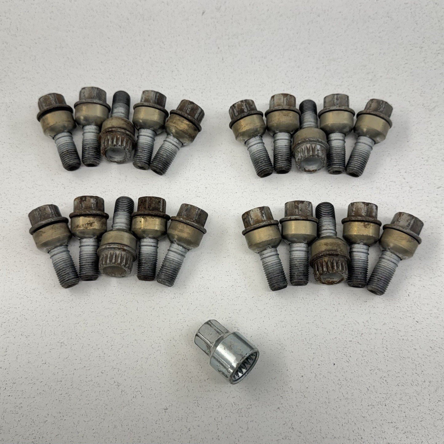 05-12 Porsche 911 997 Wheel Rim Lug Bolt W/ Adapter Set Of 20 OEM