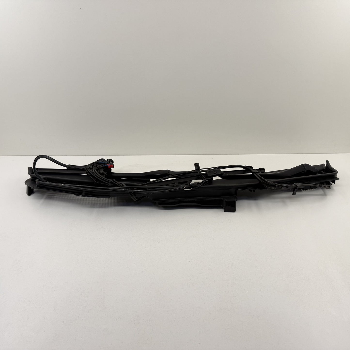 2014-2017 Mercedes-Benz S550 W222 Front Windshield Cowl Cover Trim Panel OEM