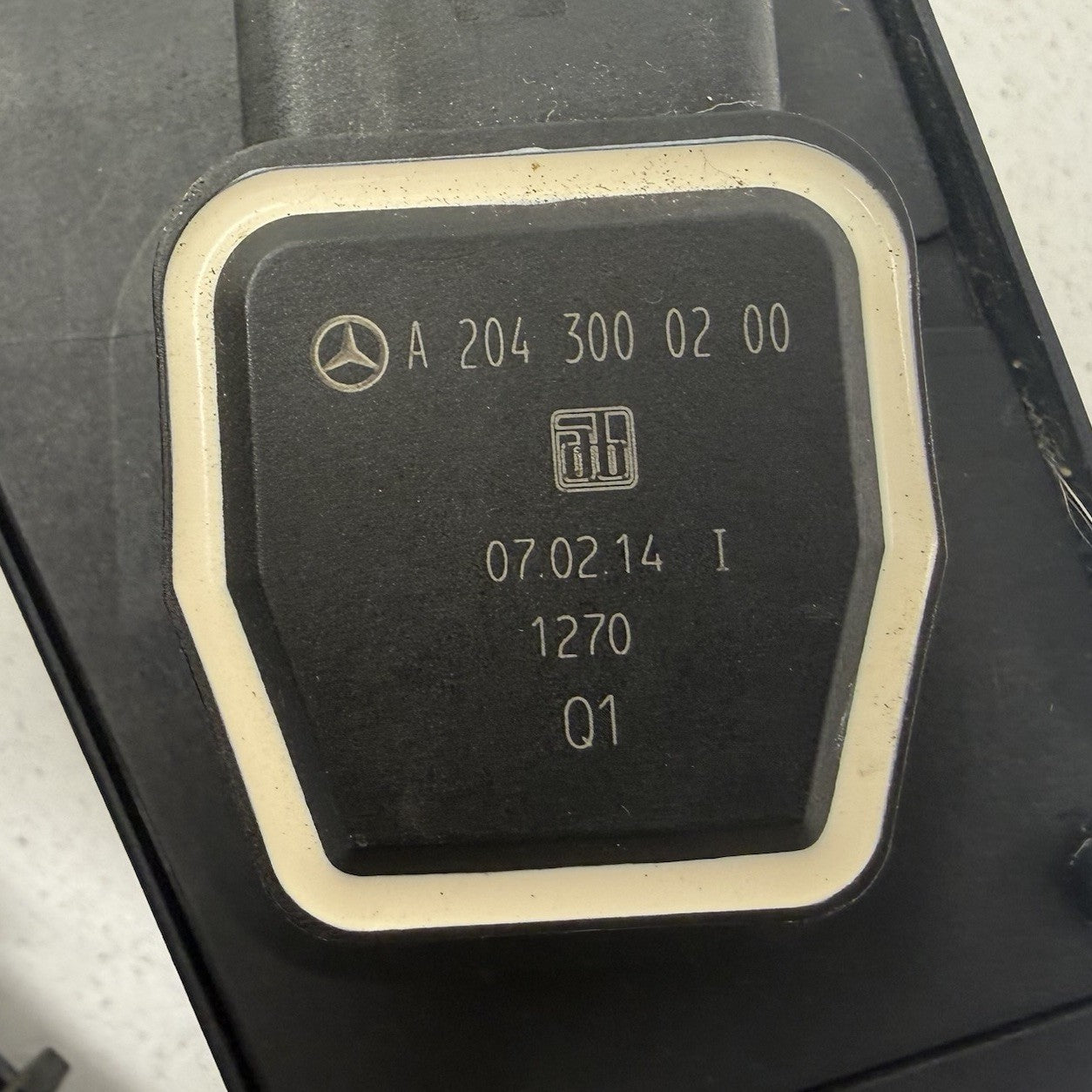 12-18 Mercedes W218 CLS550 Gas Pedal Throttle Accelerator 2043000200 OEM