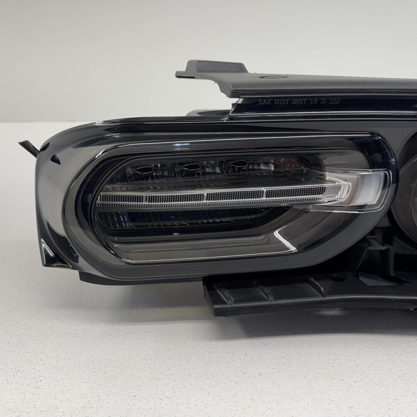19-24 Chevrolet Camaro ZL1 SS Left Rear Taillight Light Lamp 84529732 OEM *NOTE*