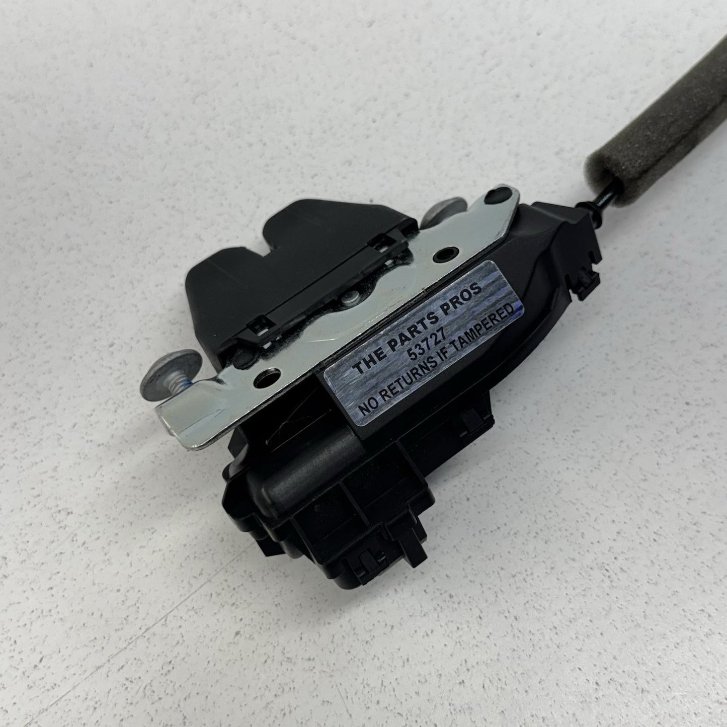 12-18 Mercedes W218 CLS550 Rear Trunk Latch Lock Actuator 2047500185 OEM