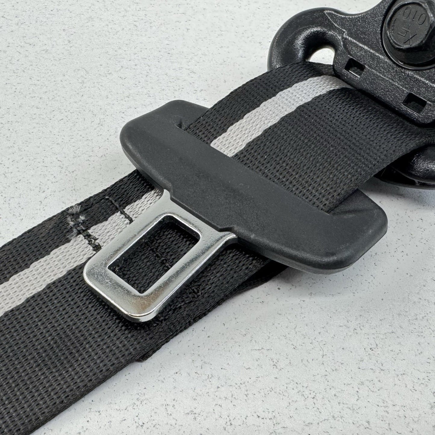 24-26 Ford Mustang GT Left Rear Seatbelt Seat Belt Retractor PR3B-C611E51-LC OEM