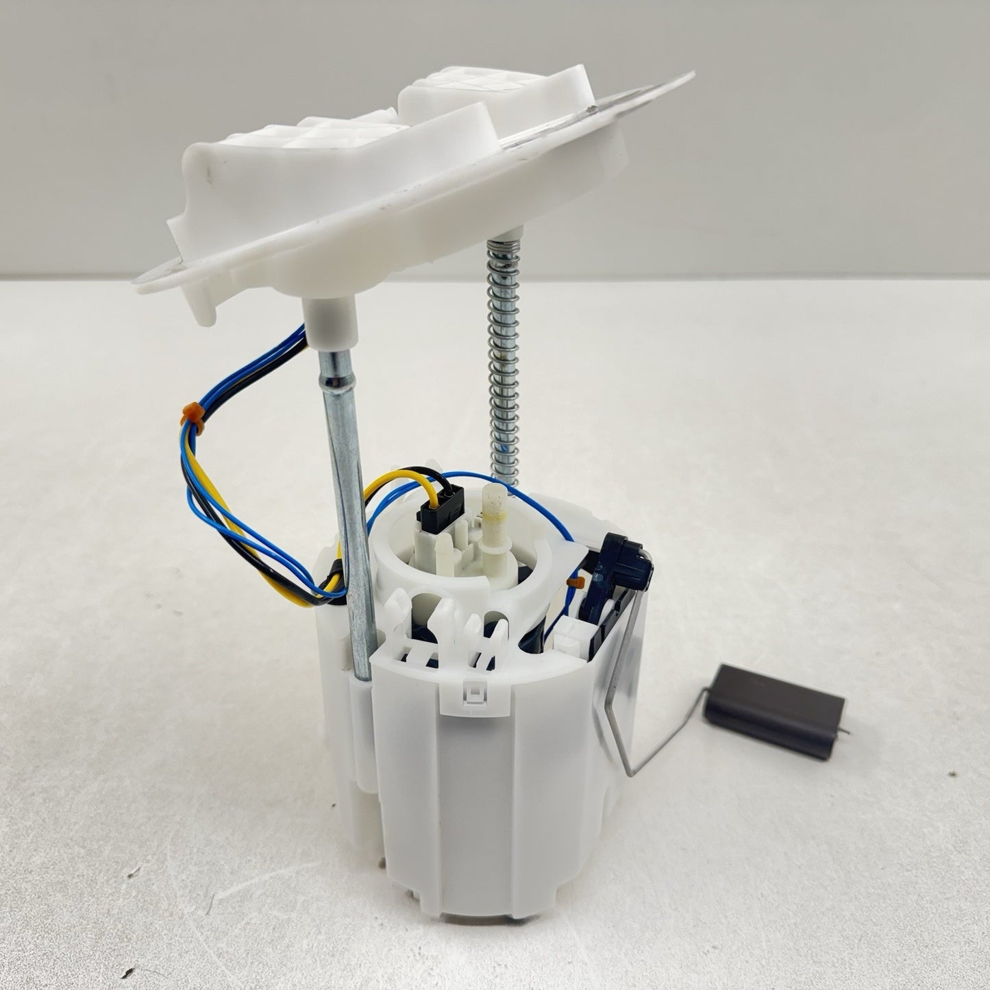 19-21 Dodge Challenger Scat Pack 6.4L Fuel Pump & Sending Level Unit Pair OEM