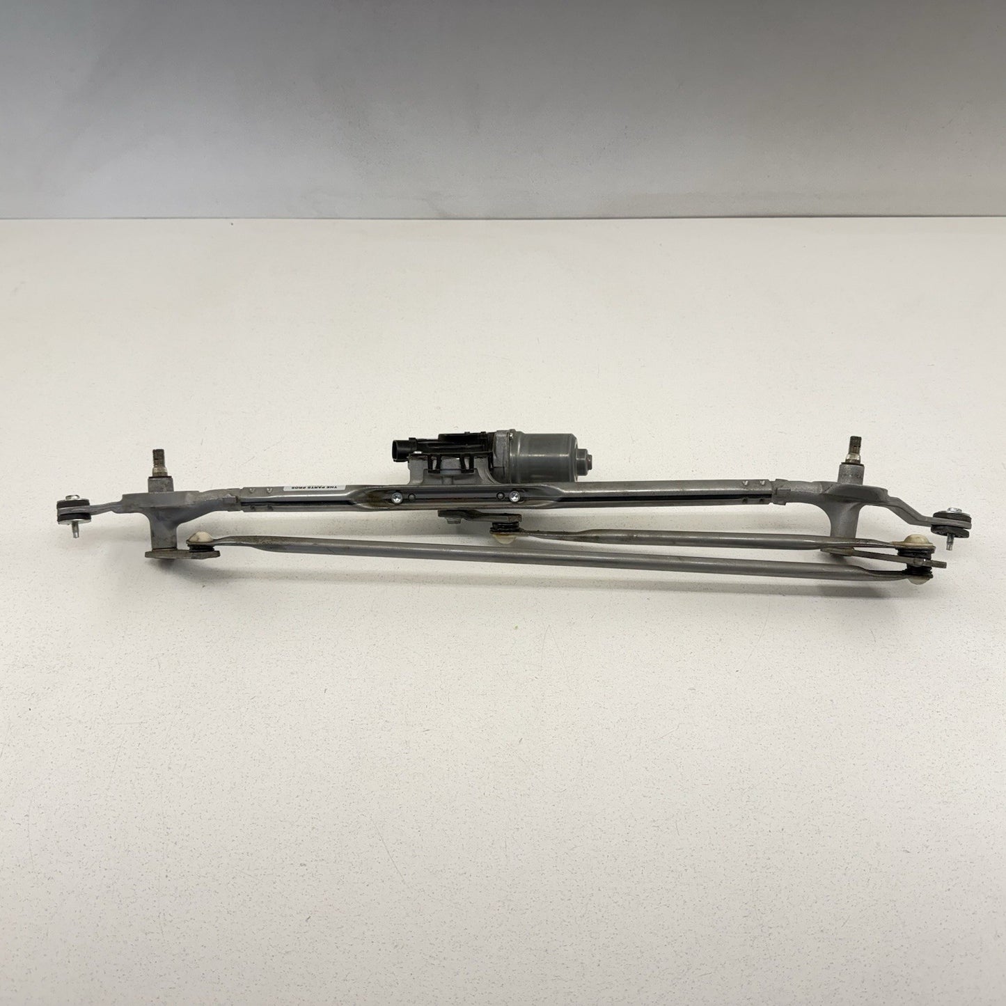 16-24 Chevrolet Camaro Windshield Wiper Motor W/ Linkage Arm 84498919 OEM
