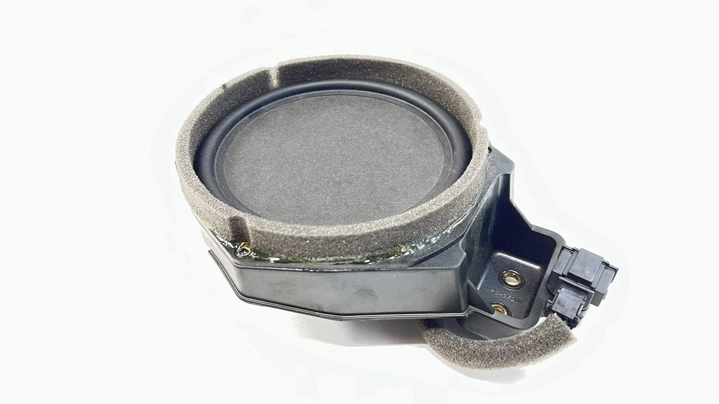 13-18 BENTLEY FLYING SPUR DRIVER LEFT REAR DOOR SPEAKER 4W0.035.826 OEM