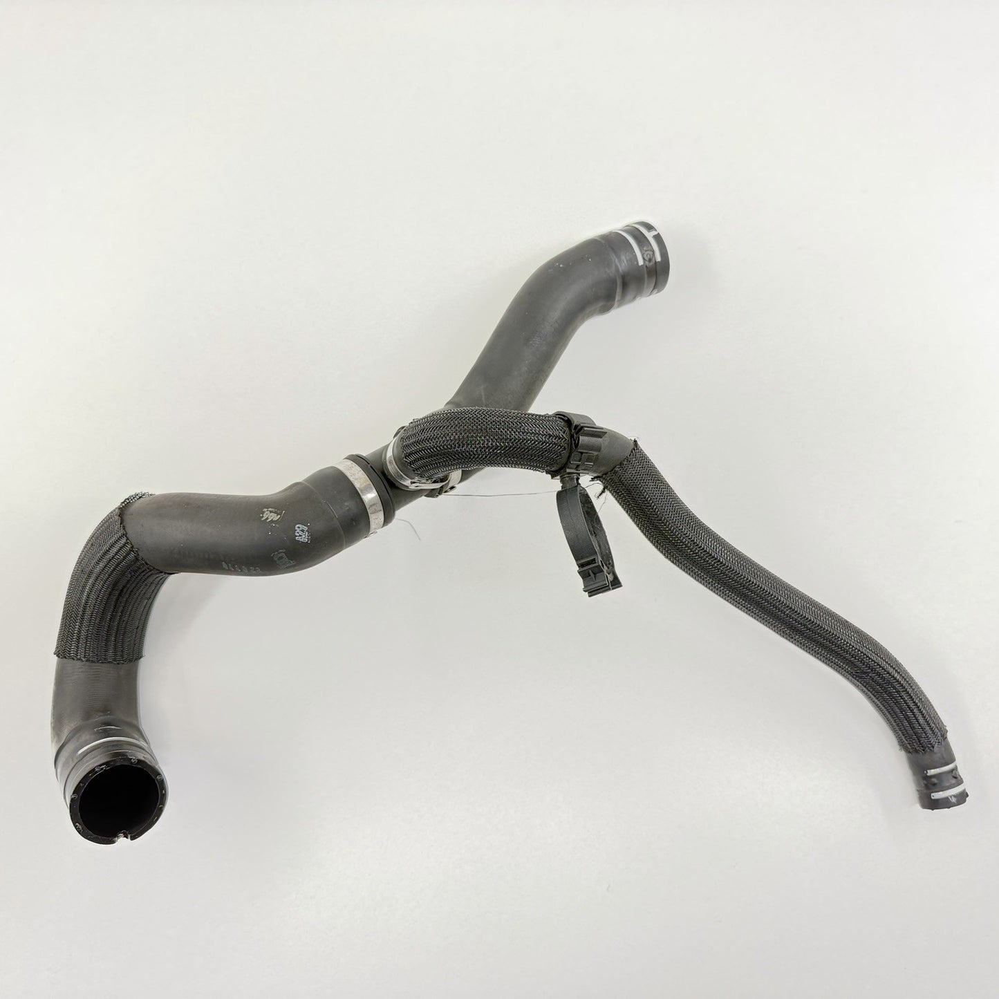17-24 Maserati Ghibli Motor Engine Intercooler Pipe Tube Set OEM