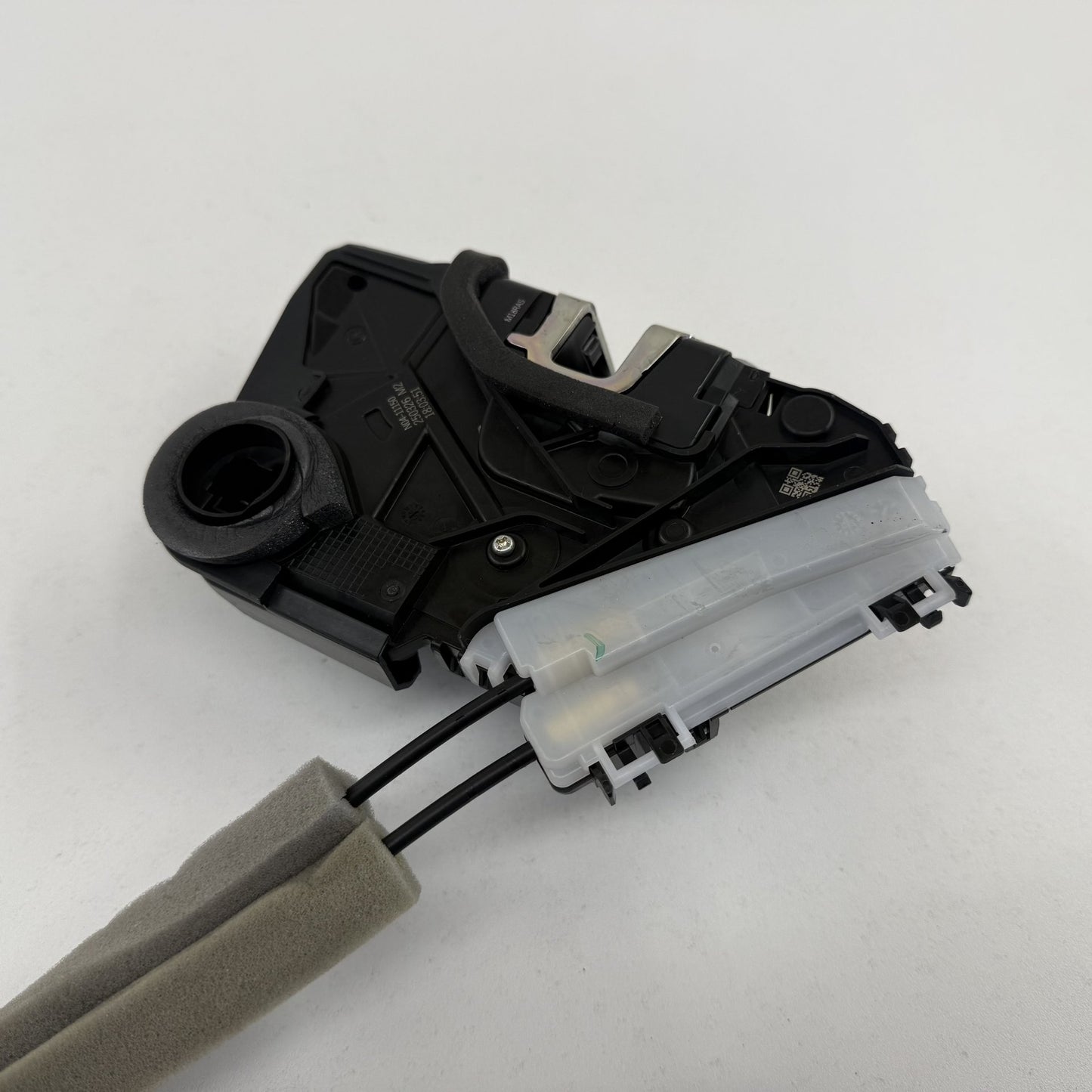 2023-2025 Honda Pilot Passenger Right Front Door Lock Latch Actuator OEM