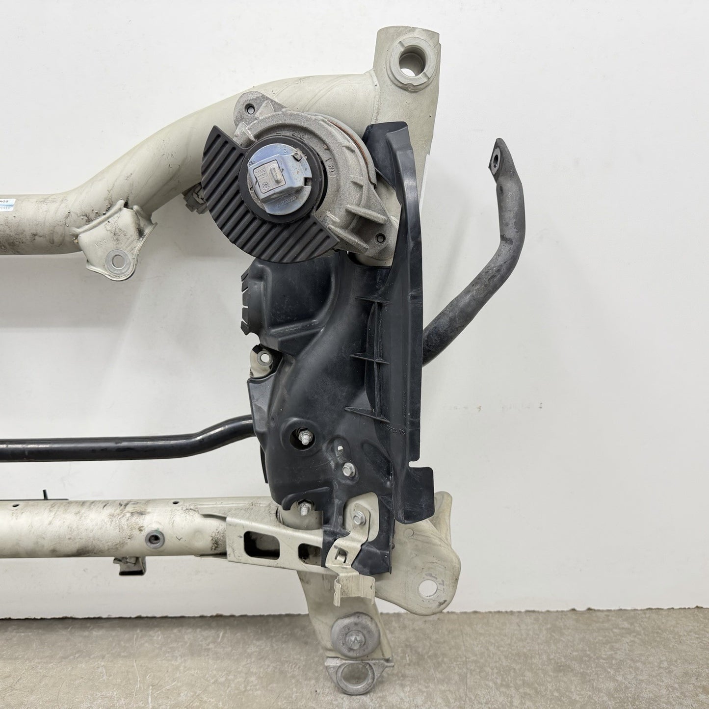 12-18 Mercedes W218 CLS550 Front Subframe Crossmember Engine Cradle Carrier OEM