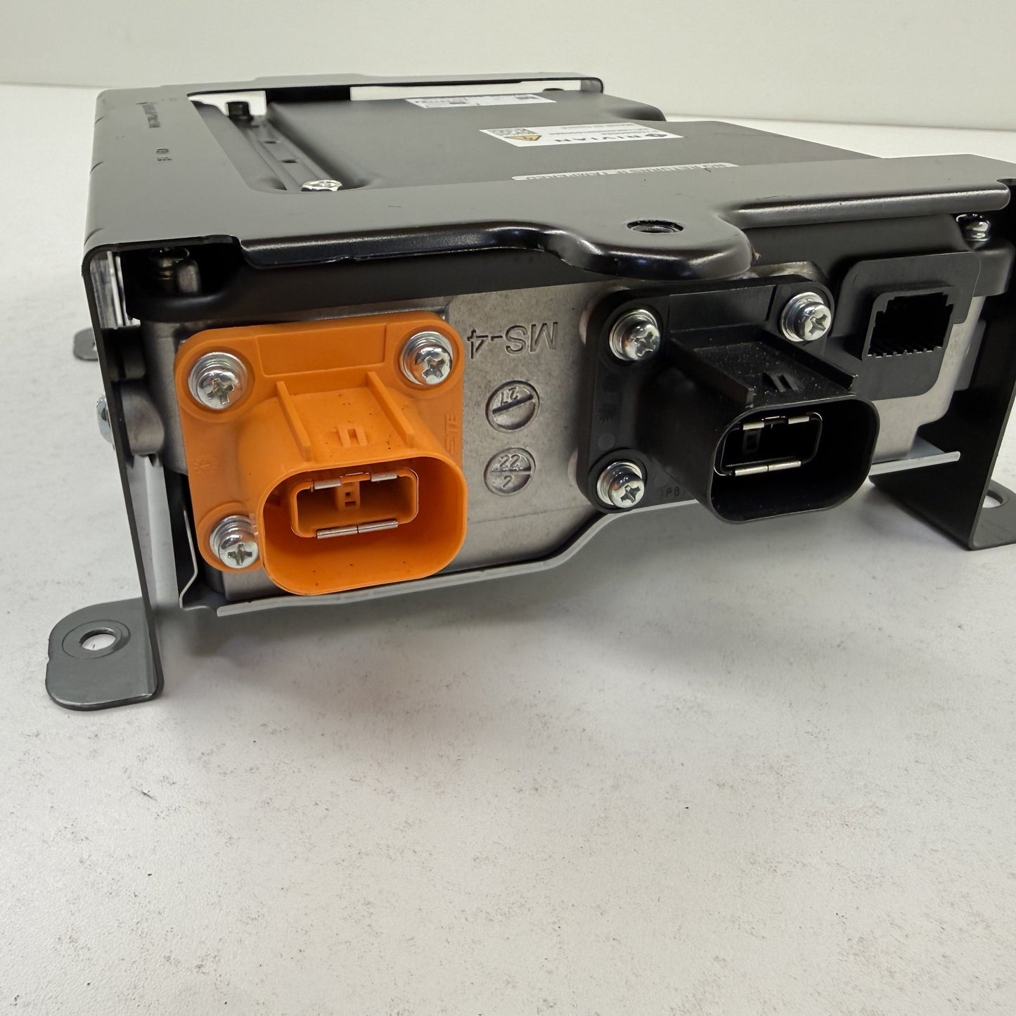 2022-2024 Rivian R1S R1T Power Converter Inverter Control Module PT00000554 OEM