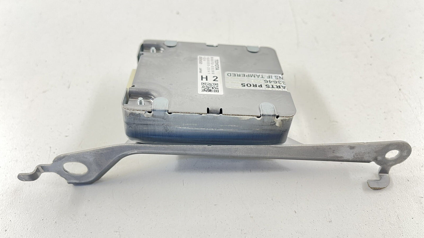 19-22 LEXUS ES300H VEHICLE APPROACHING SPEAKER CONTROL MODULE 86572-33280 OEM