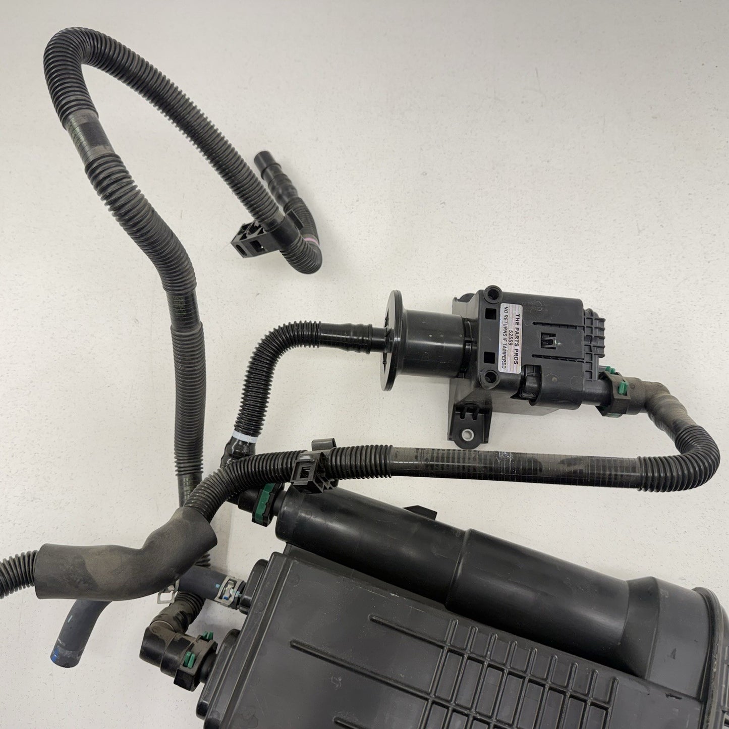 21-26 Lexus IS300 IS350 IS500 Fuel Evap Vapor Charcoal Emission Canister OEM