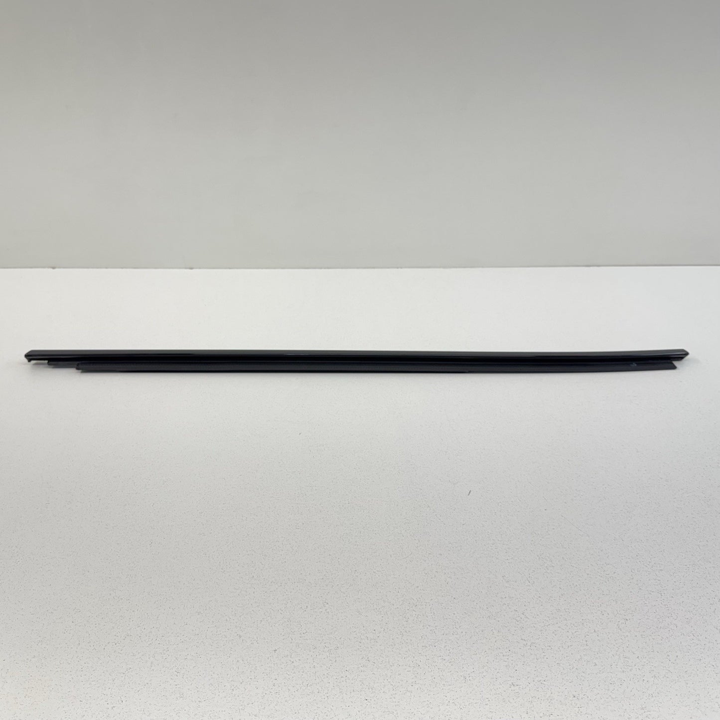 18-24 BMW G01 X3 Driver Left Rear Door Shadow Line Window Trim Molding OEM