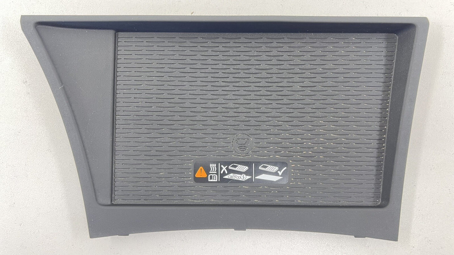 22-24 CADILLAC CT5 WIRELESS PHONE CHARGING PAD RUBBER TRIM COVER 84893478 OEM