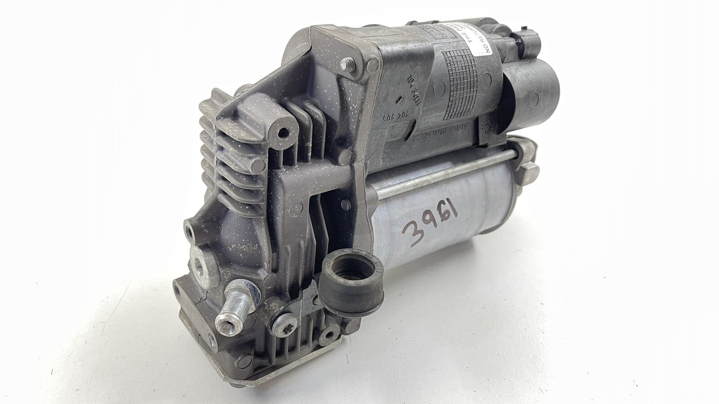 07-13 MERCEDES BENZ S550 W221 AIRMATIC AIR  SUSPENSION COMPRESSOR PUMP OEM