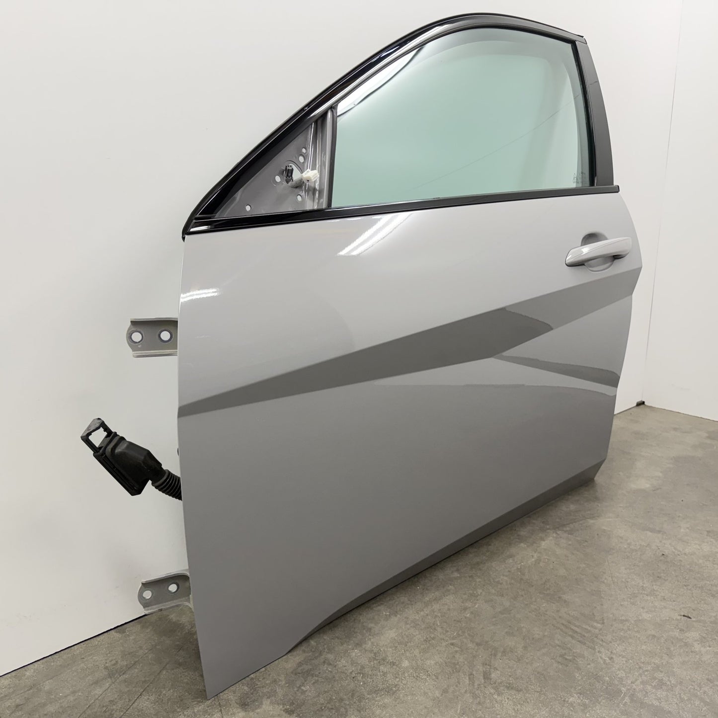 2022-2026 Hyundai Elantra N Driver Left Front Door Shell Complete W/ Glass OEM