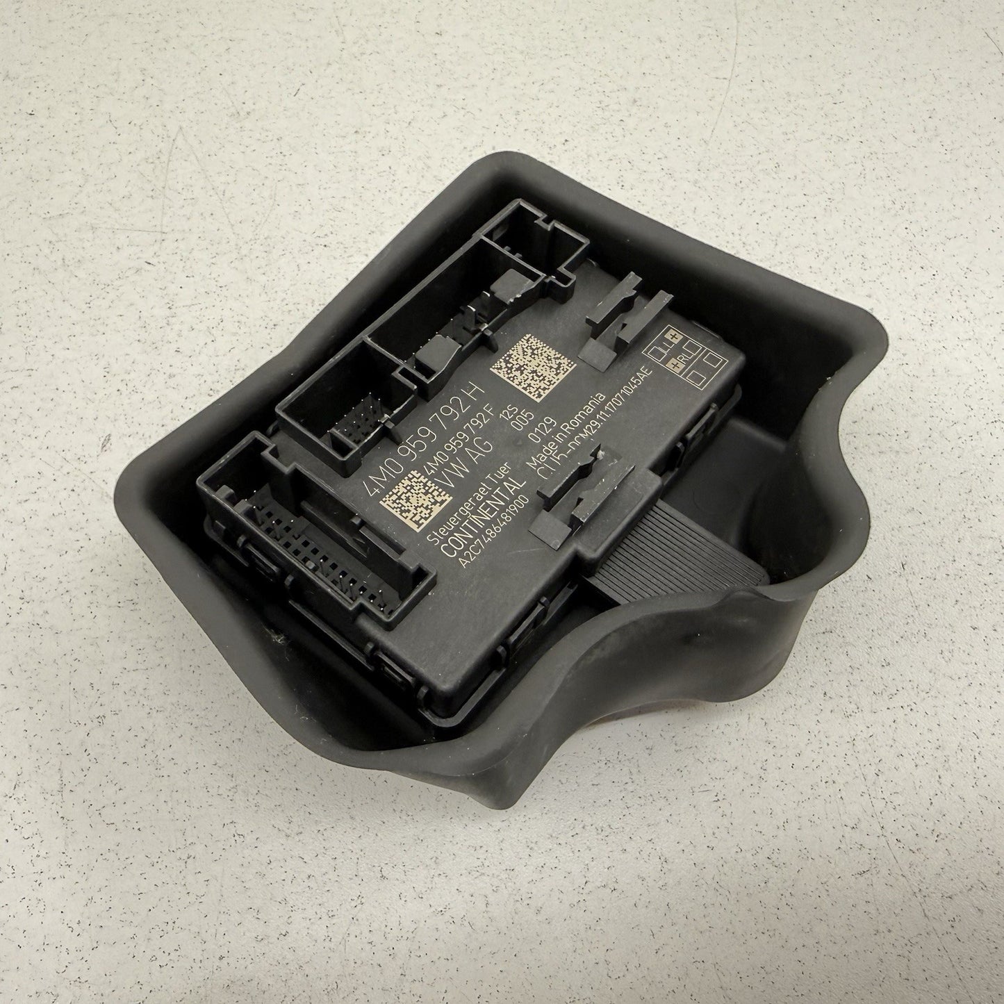 18-20 Audi S5 Passenger Right Front Door Control Module 4M0959792H OEM