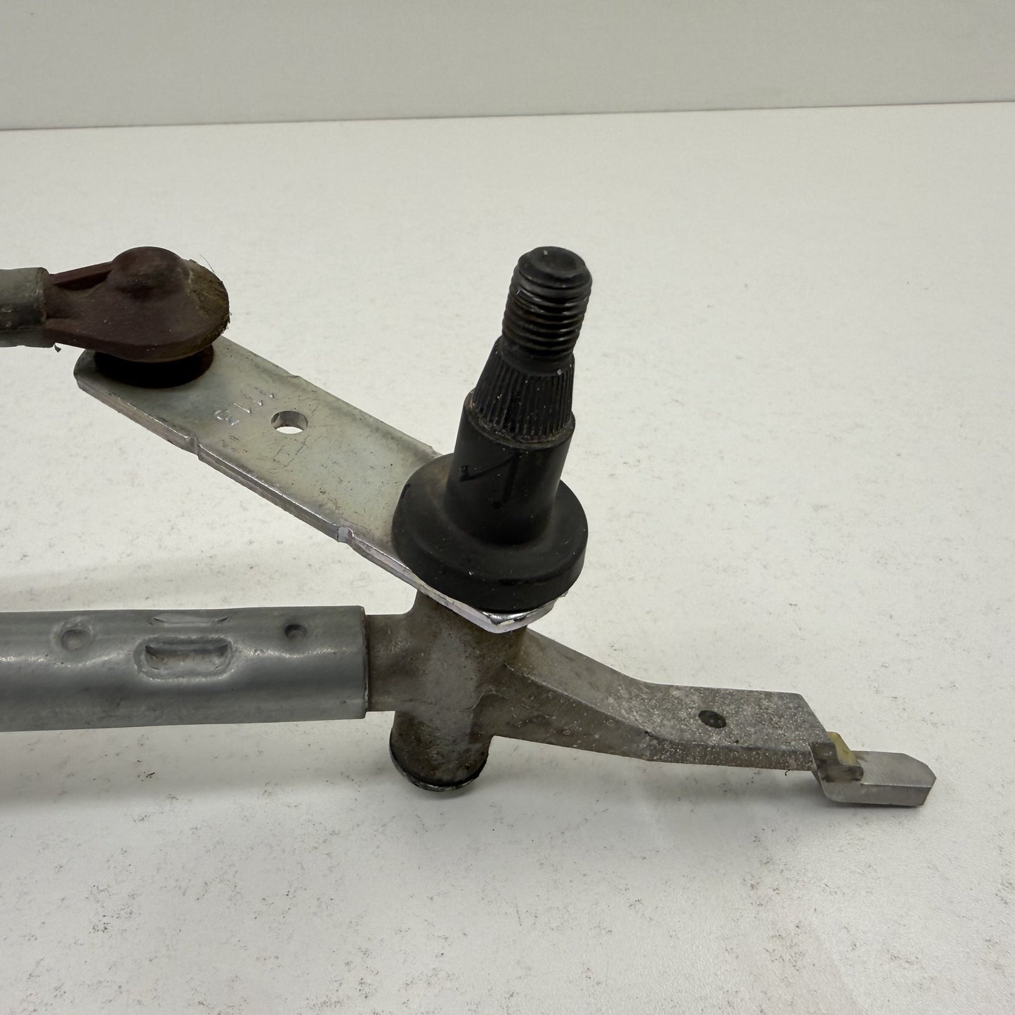2019-2026 Ram 2500 3500 Front Windshield Wiper Motor Linkage Arm Assembly OEM