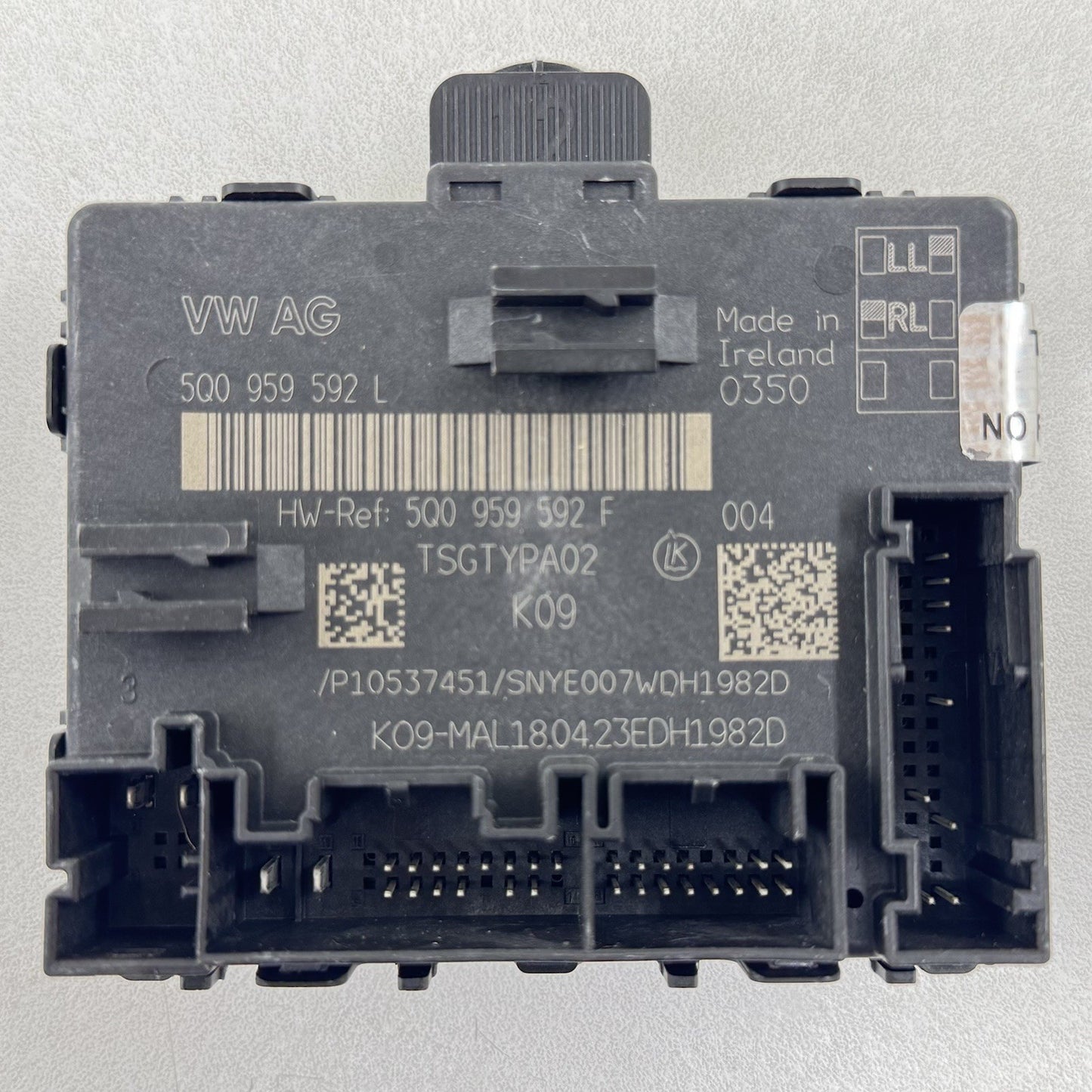 22-25 VOLKSWAGEN GOLF R MK8 RIGHT FRONT DOOR CONTROL MODULE 5Q0959592L OEM