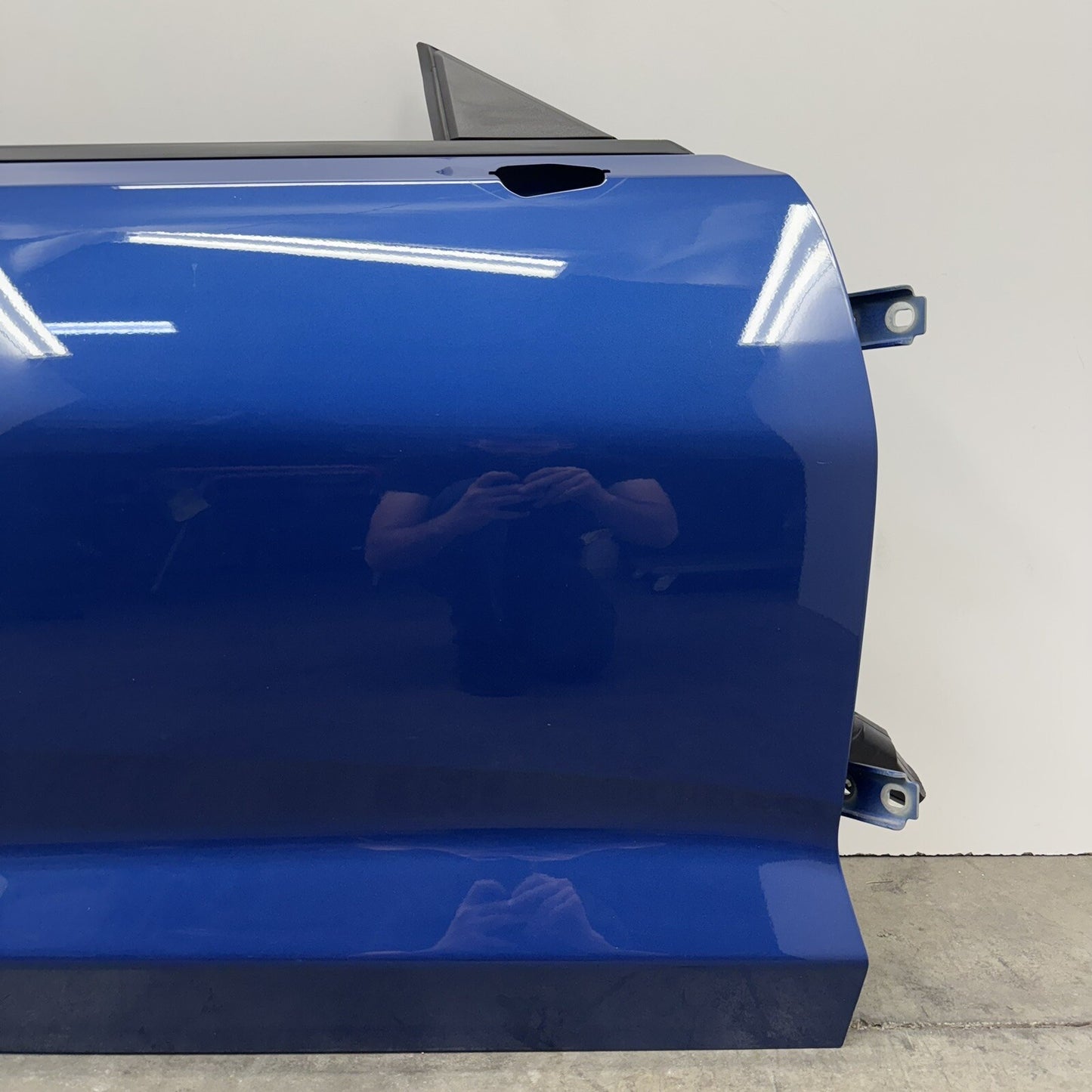 16-24 CHEVROLET CAMARO ZL1 SS COUPE PASSENGER RIGHT DOOR COMPLETE WITH GLASS OEM