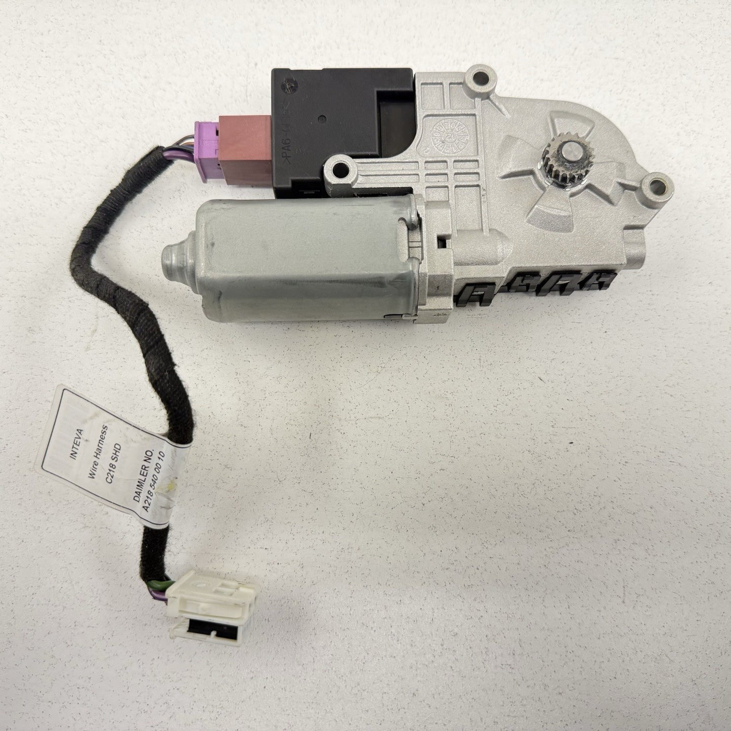 10-16 Mercedes W212 E350 Sunroof Sun Roof Glass Motor W/ Harness 2188200142 OEM