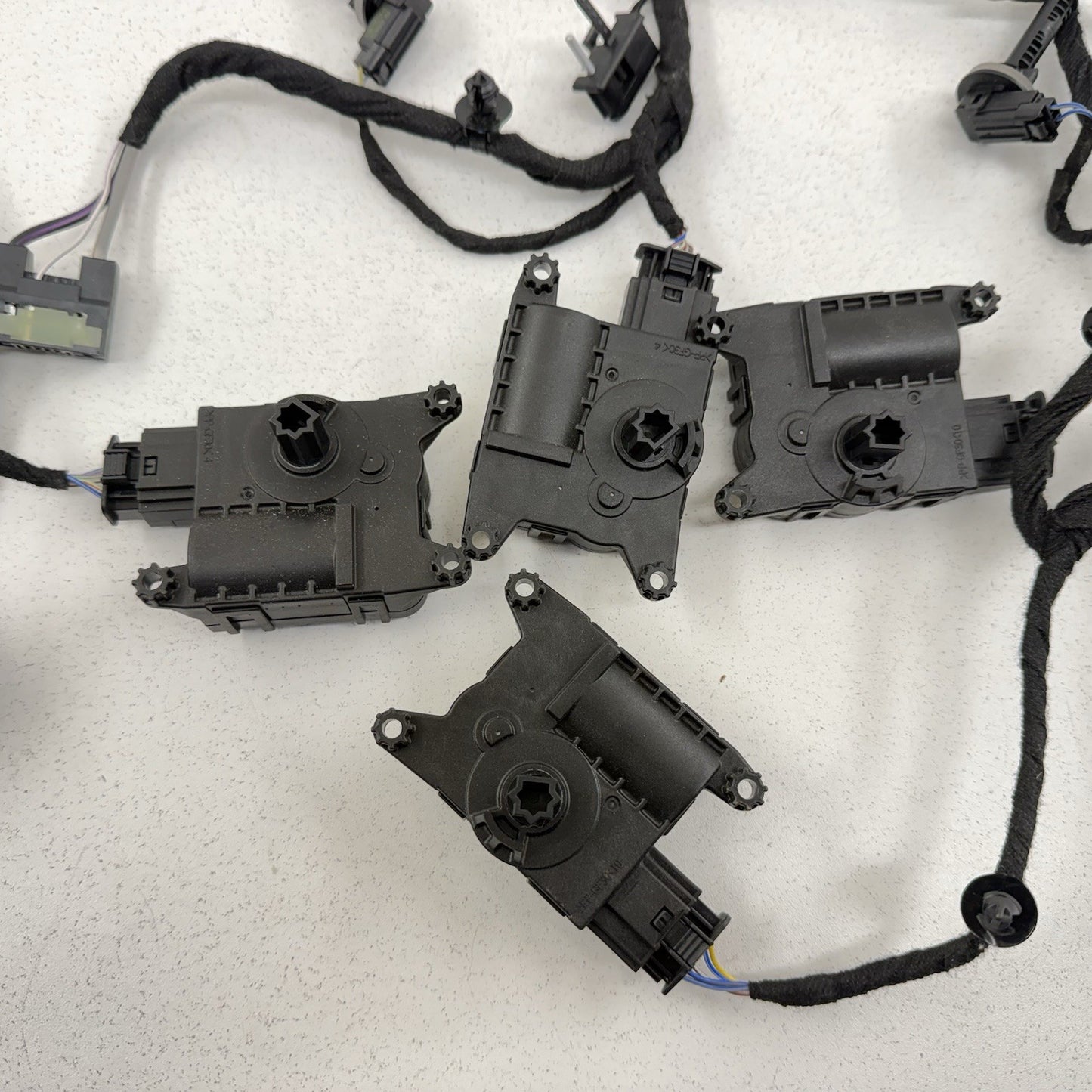 24-26 Ford Mustang HVAC Box Heater AC Flap Motor Air Mix Actuator Set OEM