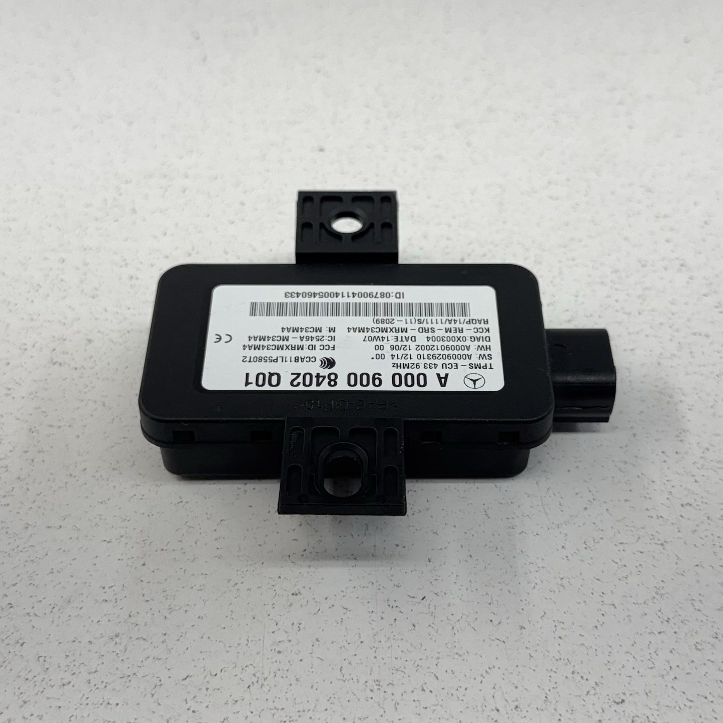 10-18 Mercedes W212 W218 CLS550 E550 Tire Pressure Monitor Module 0009008402 OEM