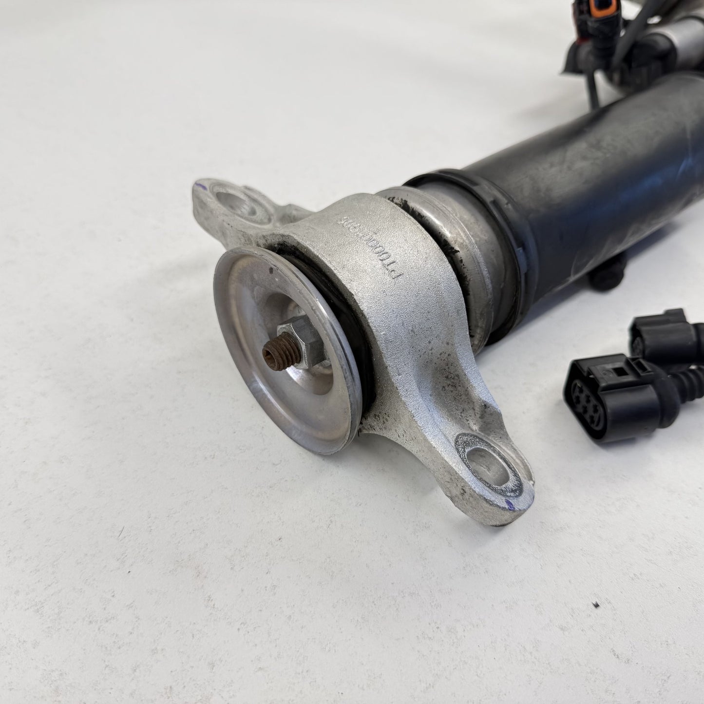 2022-2024 Rivian R1S Left Rear Hydraulic Strut Shock Absorber C200055237-D OEM