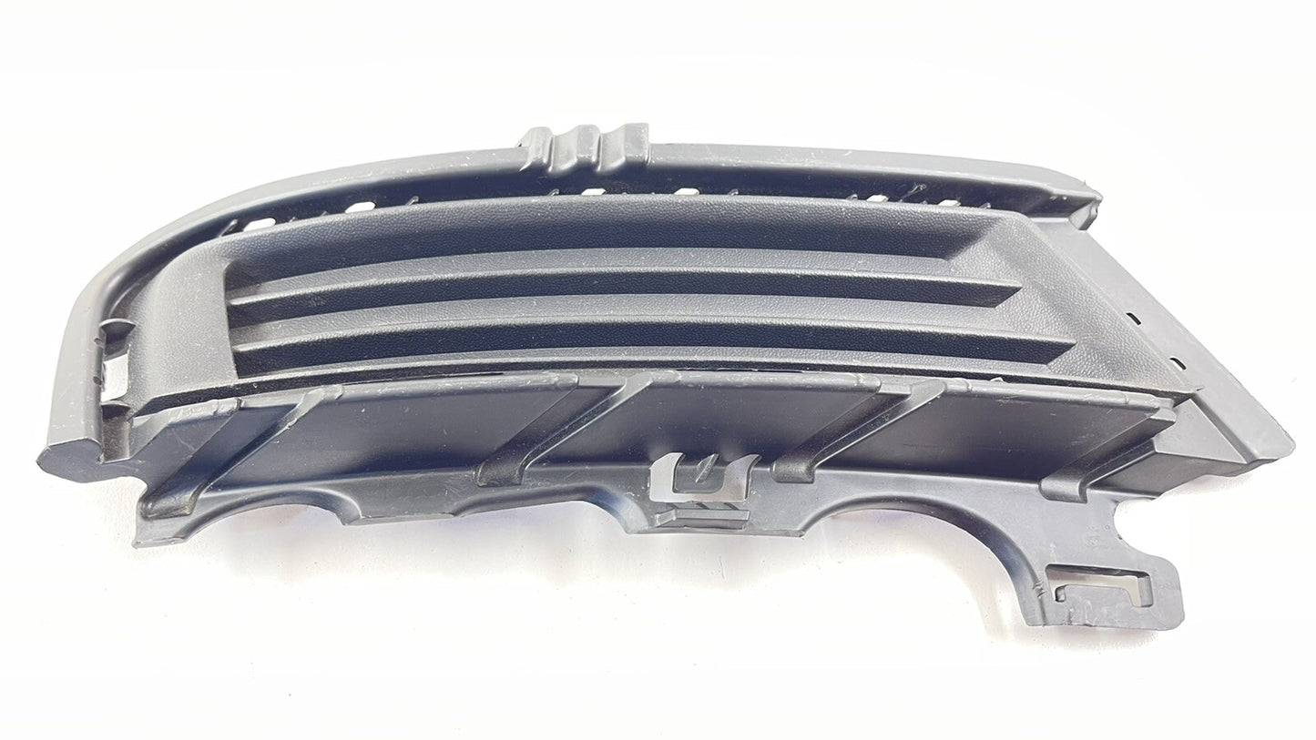 15-17 VOLKSWAGEN GOLF RIGHT FRONT BUMPER GRILLE GRILL TRIM 5GM 853 212 OEM