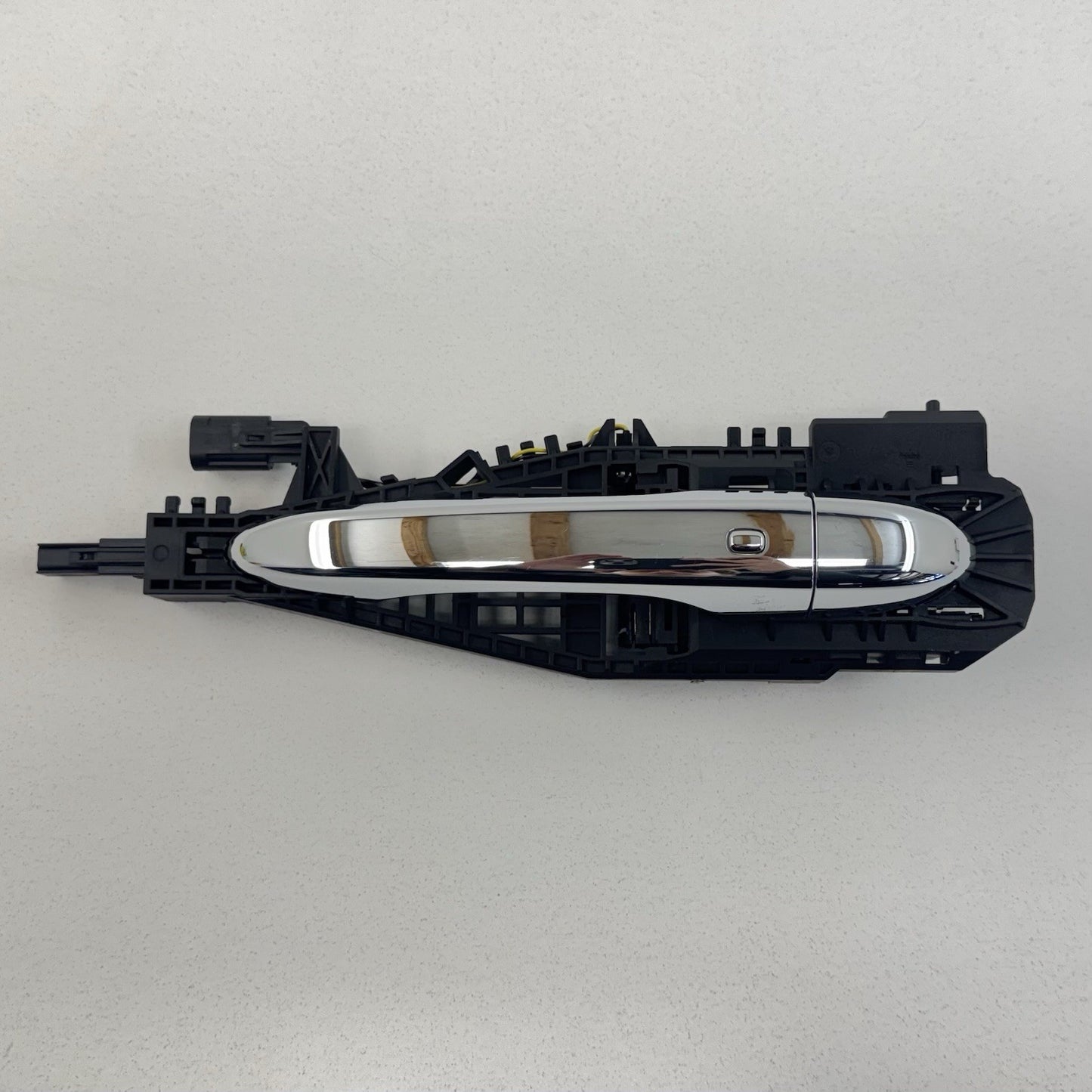 14-24 Maserati Ghibli Passenger Right Front Exterior Door Handle 68194120AB OEM