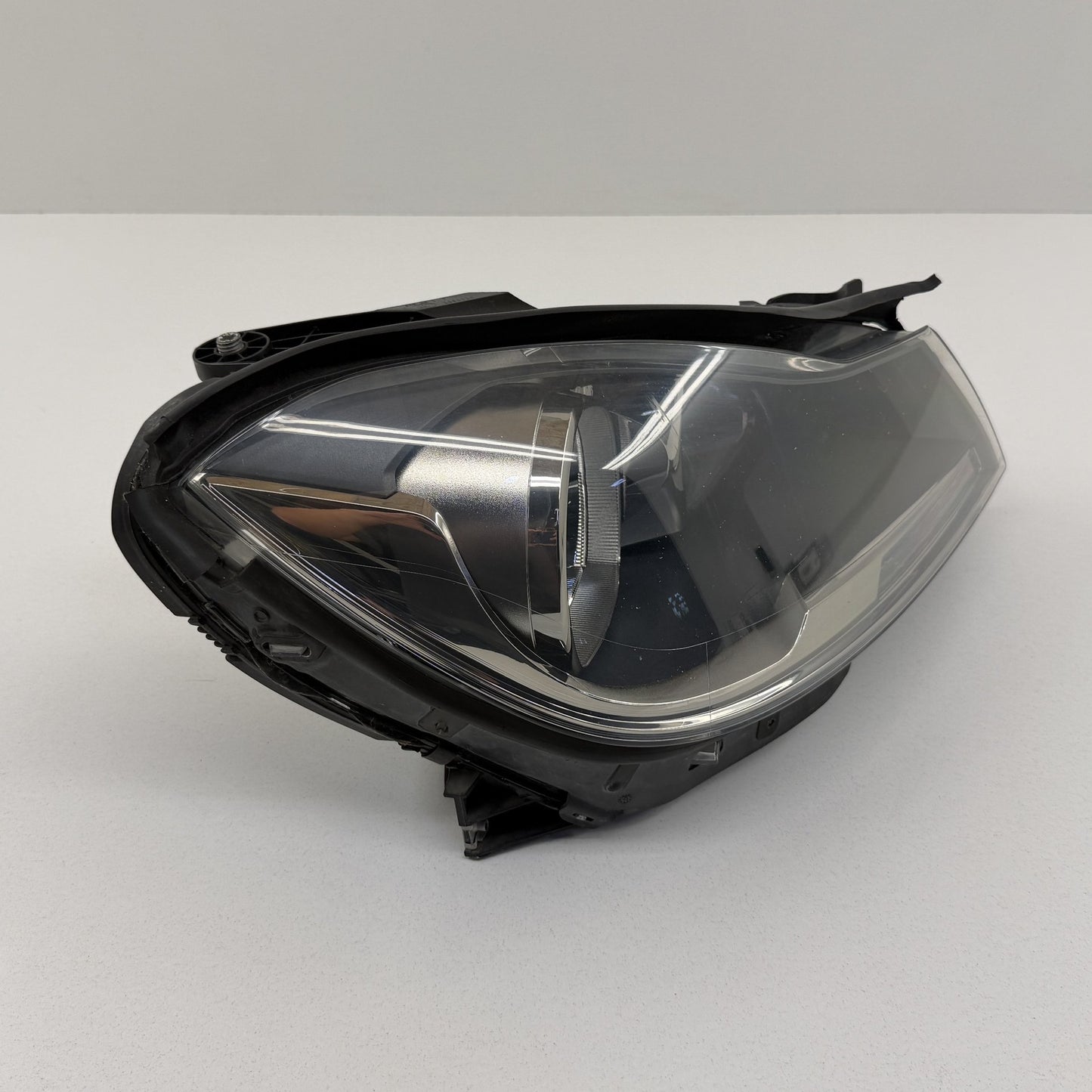 2012-2014 Mercedes C250 W204 Right Front Halogen Headlight Head Light Lamp OEM