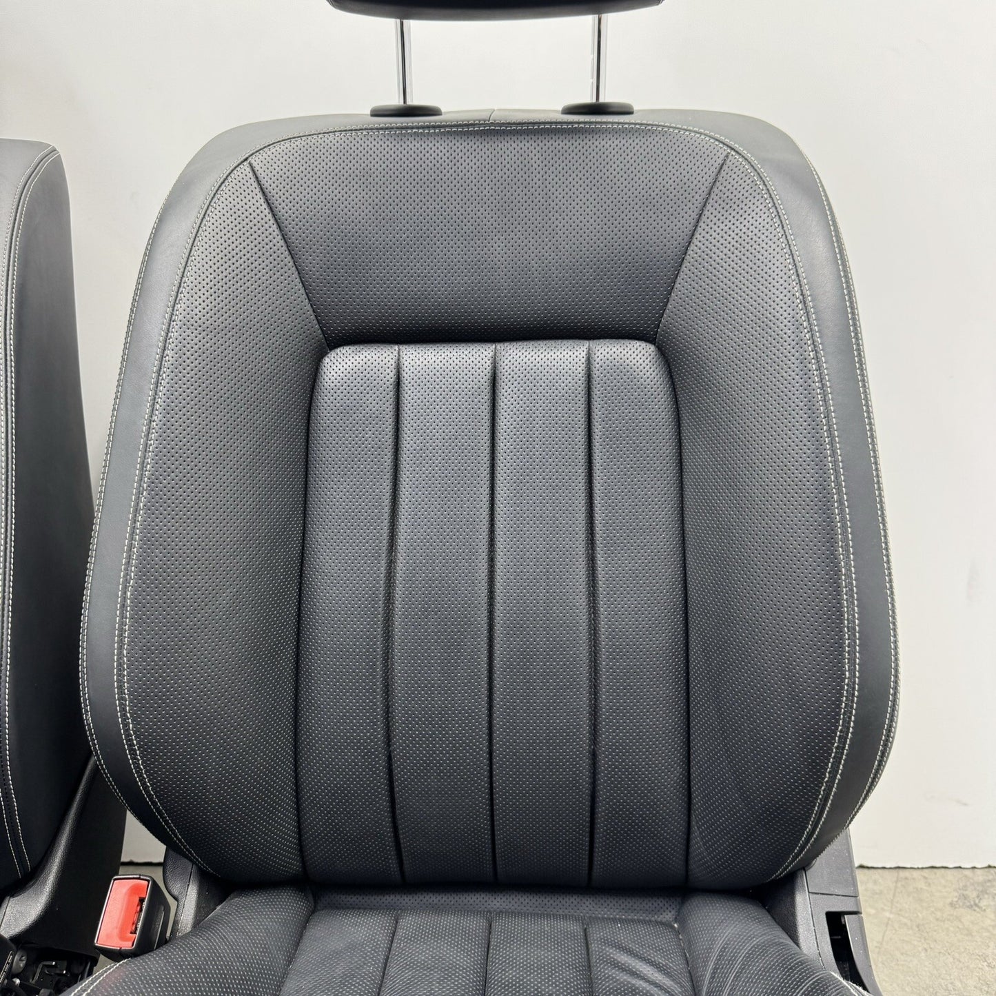 12-18 Mercedes Benz CLS550 W218 Front Seat Pair Leather Black OEM