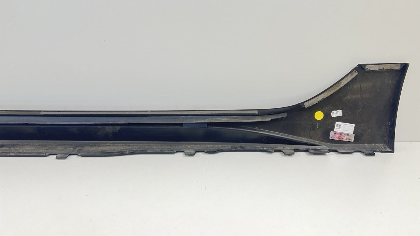 22-25 VOLKSWAGEN GOLF R MK8 PASSENGER RIGHT SIDE SKIRT ROCKER PANEL TRIM OEM