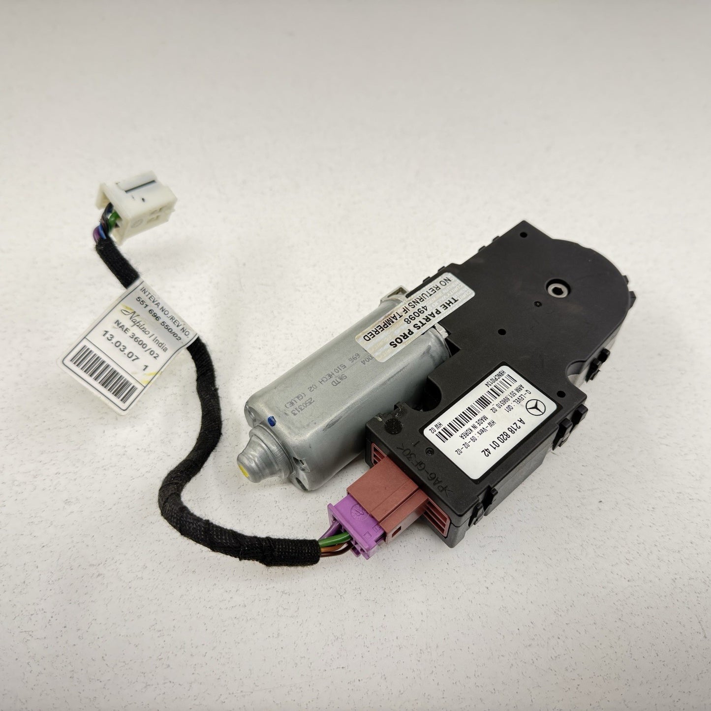 10-16 Mercedes W212 E350 Sunroof Sun Roof Glass Motor W/ Harness 2188200142 OEM