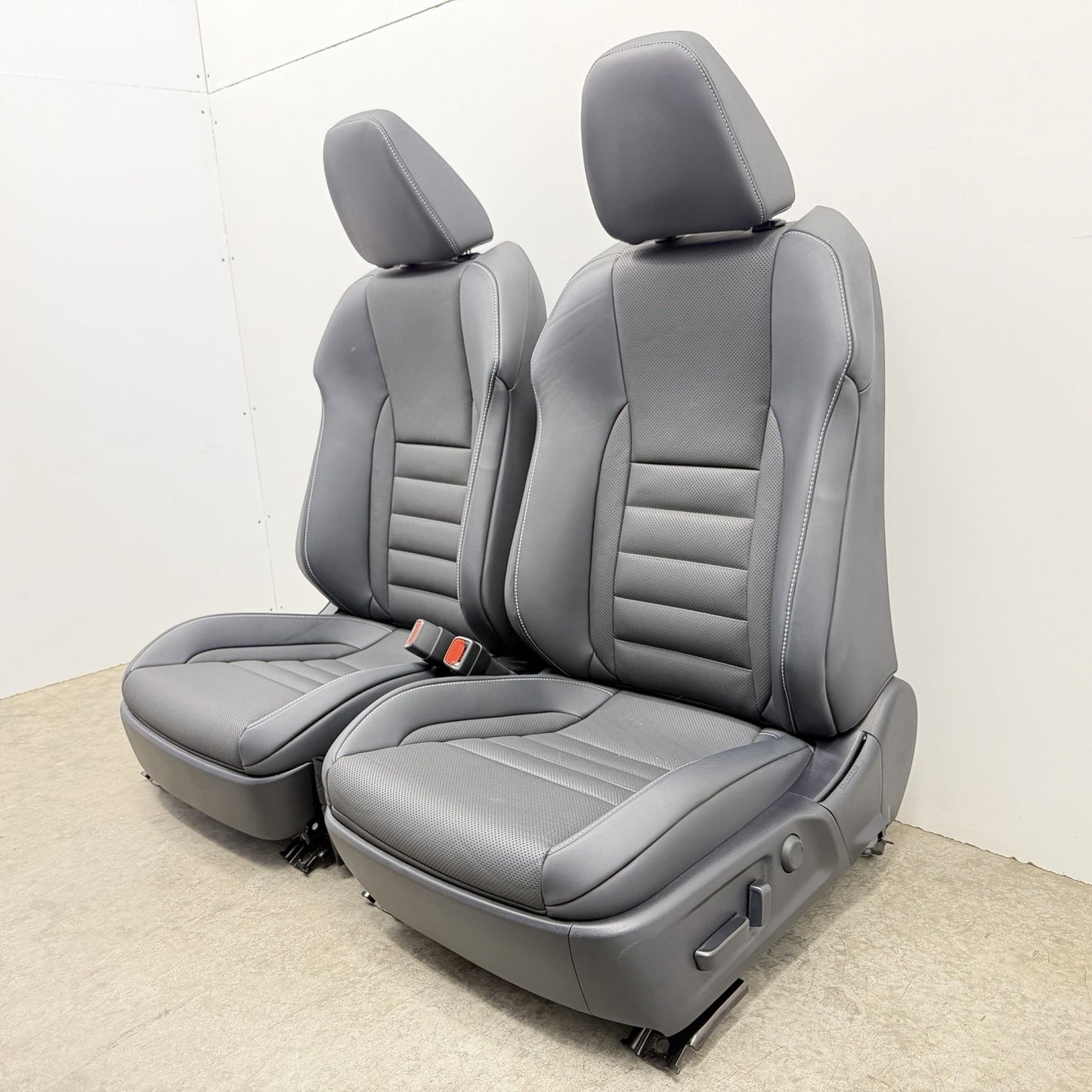 21-26 Lexus IS300 IS350 IS500 F Sport Front Bucket Seat Pair Leather Black OEM